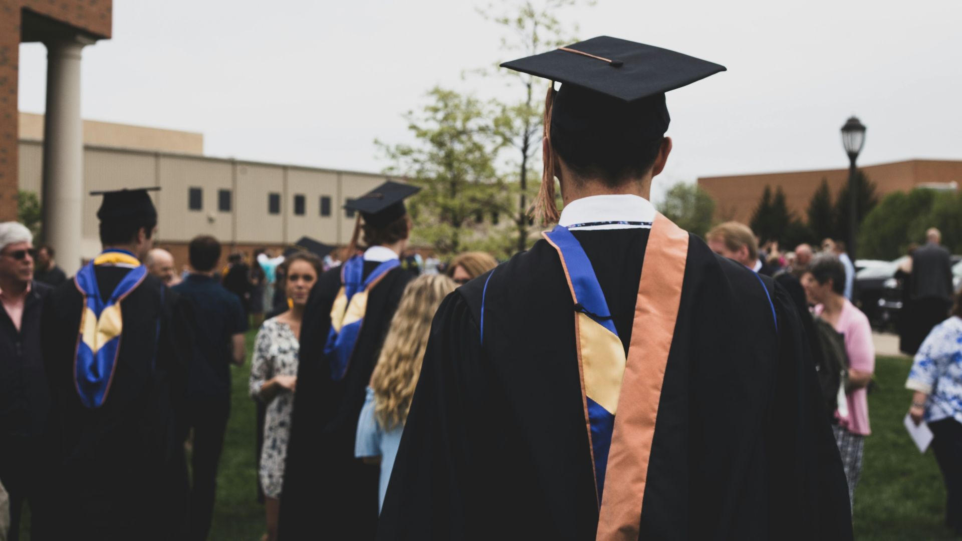 6. Faciliter l'obtention des diplômes pour l'admission à l'université