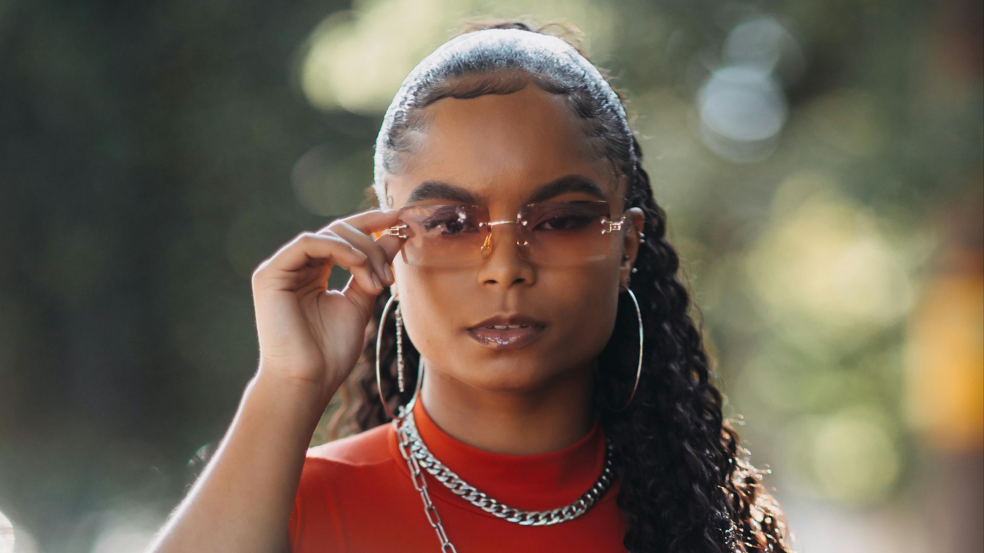 20 conseils pour assortir vos vêtements à des bijoux en argent