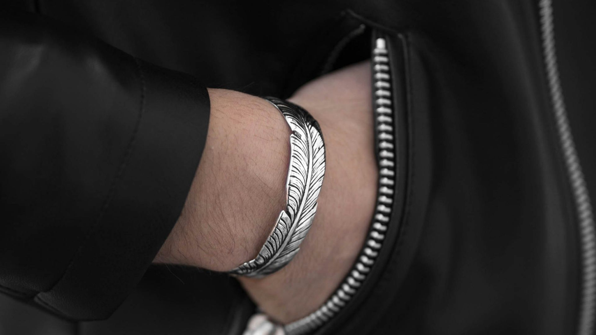 2. Incorporer des accents métalliques dans les tissus