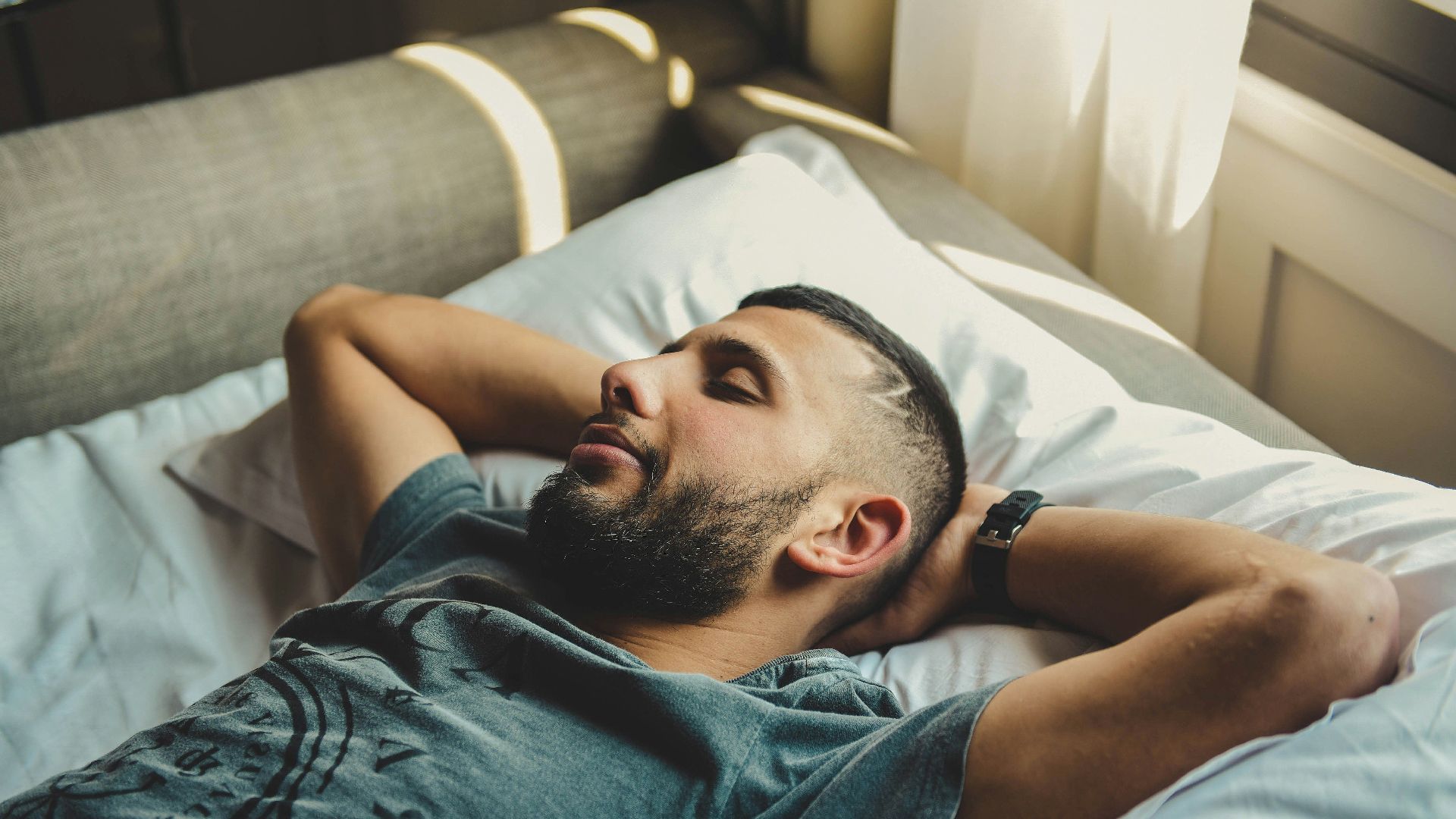 2. Dormir trop tôt