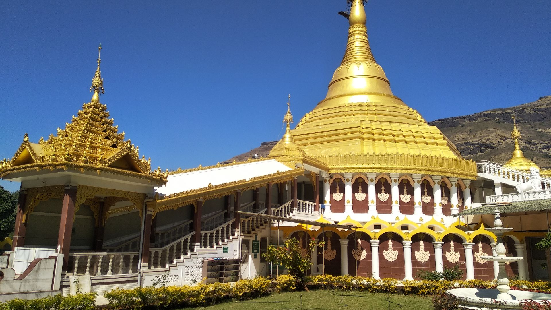 14. Centre international Vipassana de Dhammagiri, Inde