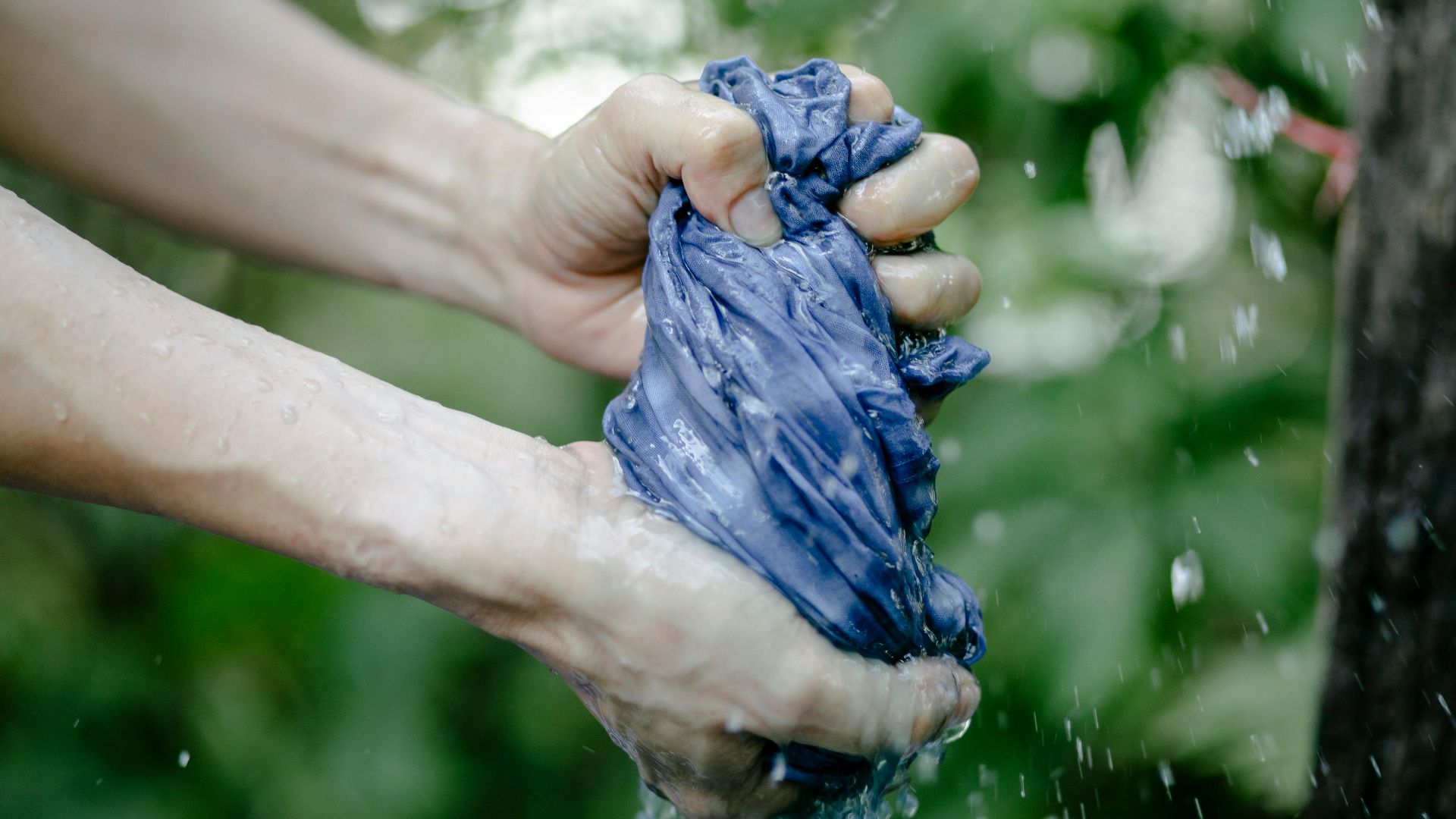 10. Rincer le jean deux fois après le lavage