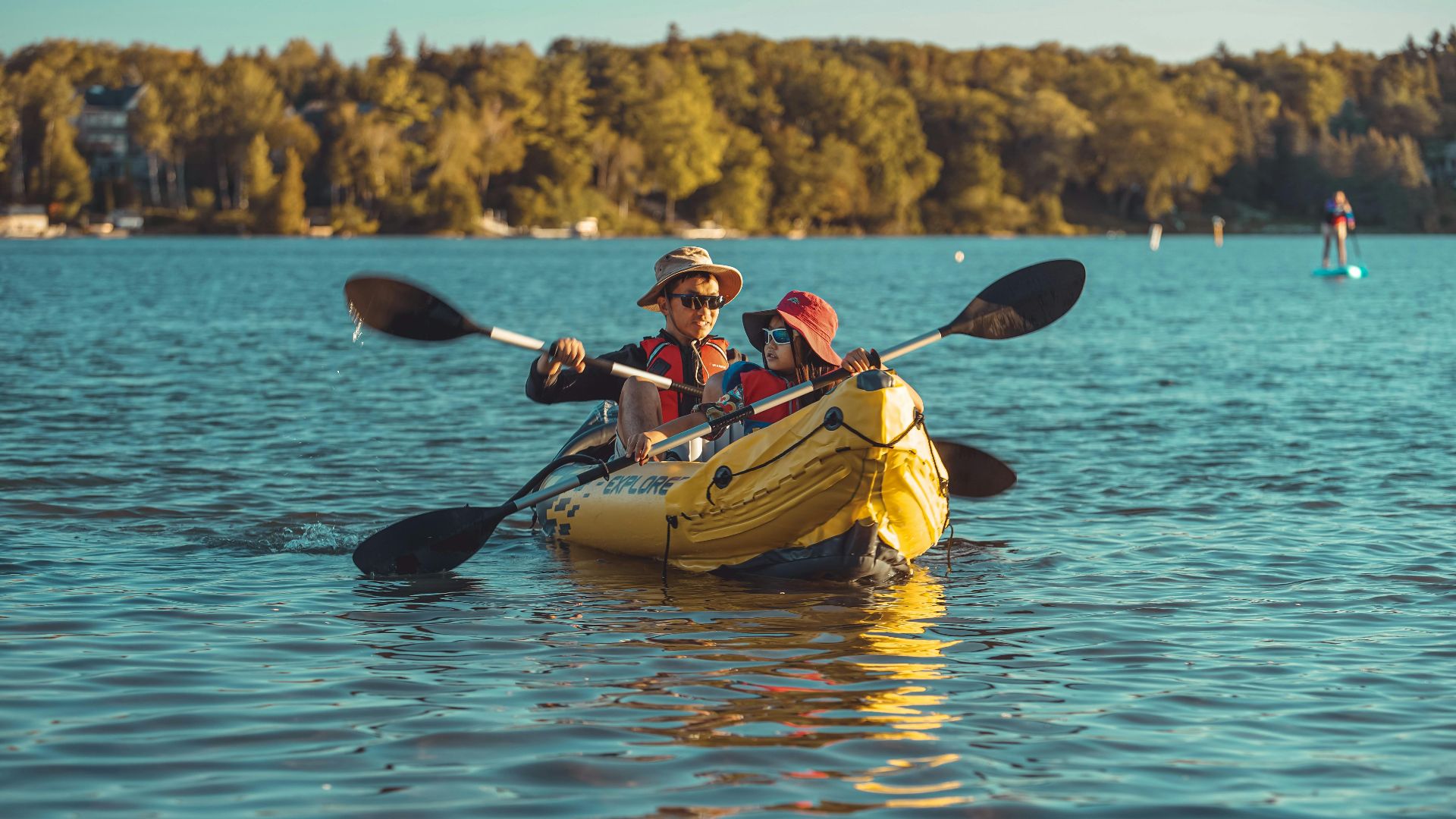12. Kayak
