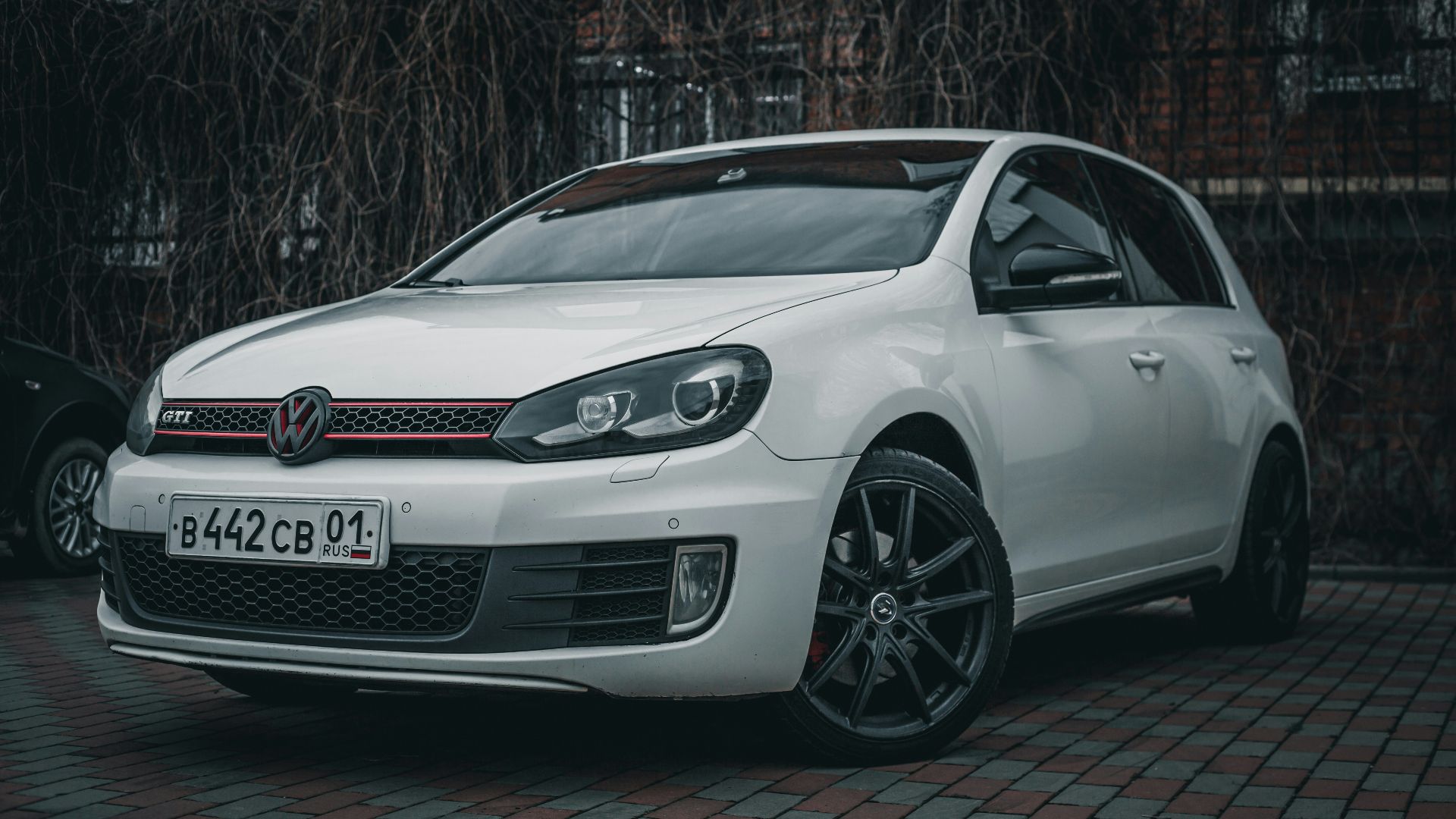 17. Volkswagen Golf GTI