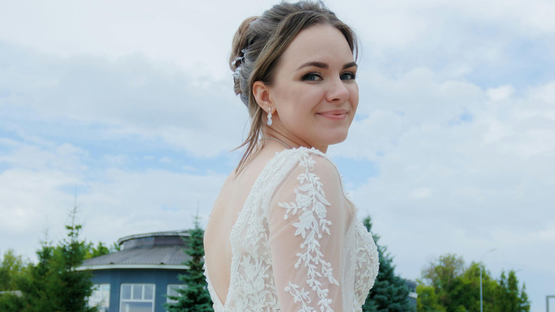 10. Choisissez des manches en dentelle illusion doublées de maille thermique