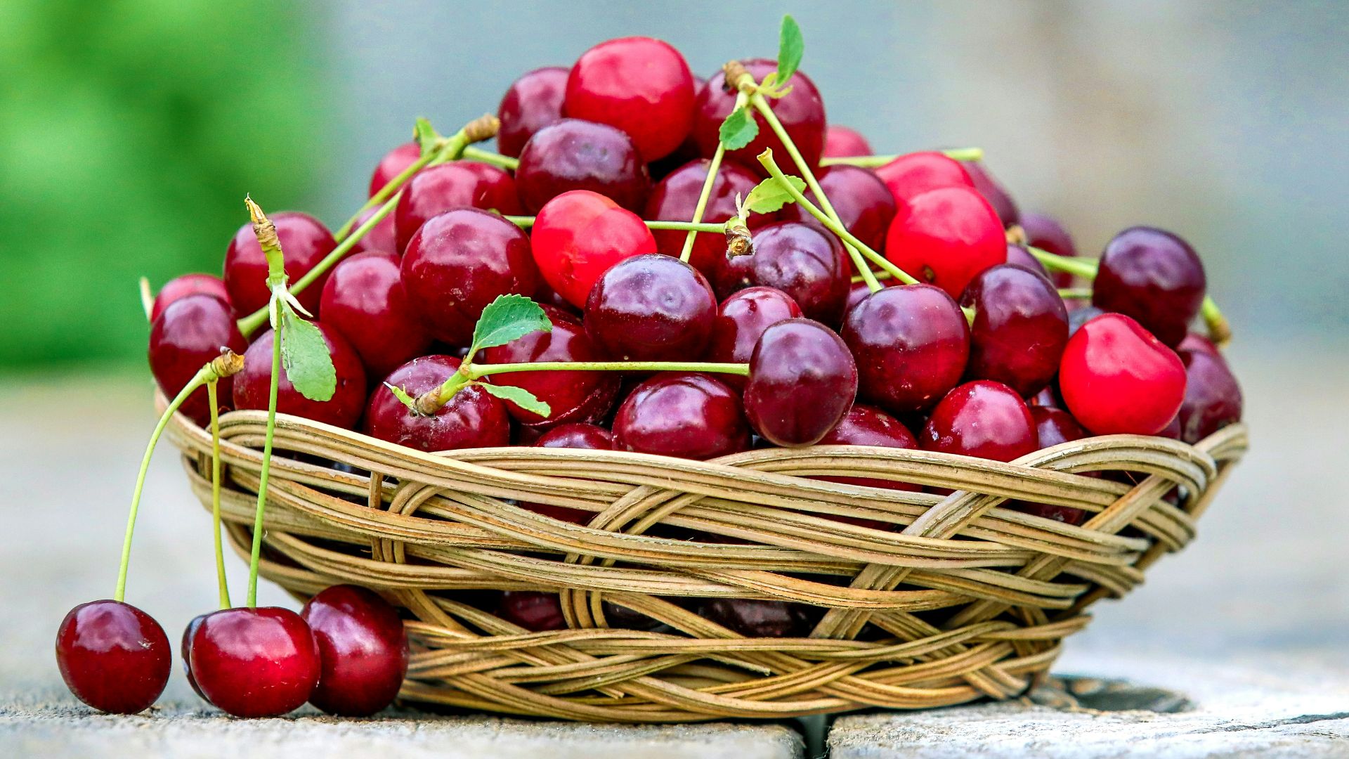 8. Cerises (variétés acidulées)