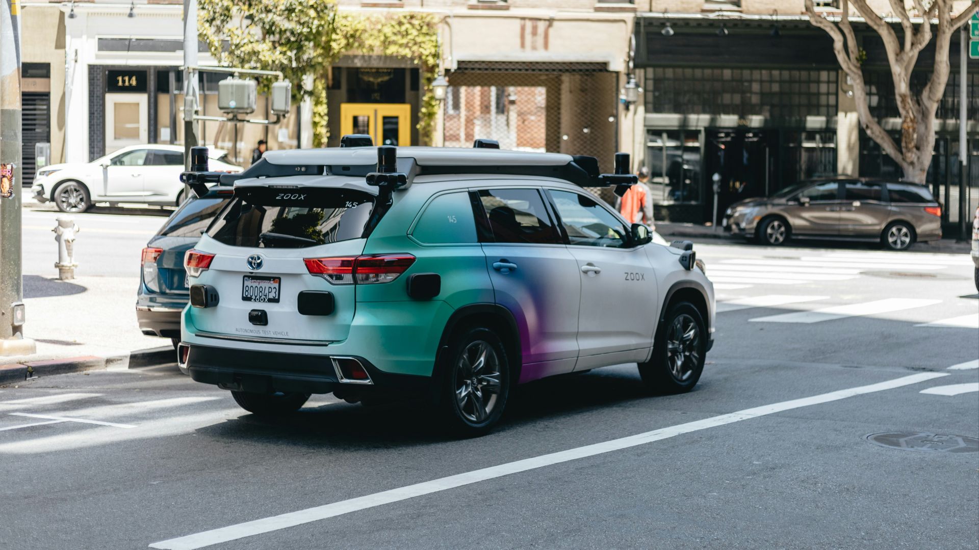 10. Mode de conduite entièrement autonome