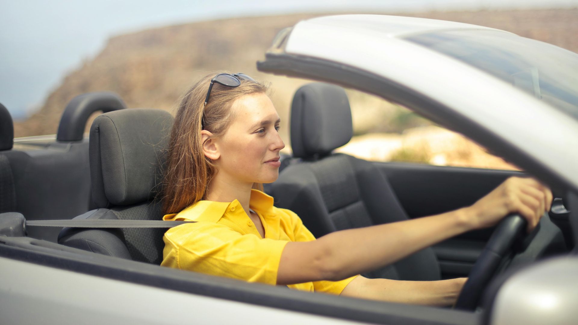 10 signes qui montrent que vous aimez conduire seul et 10 signes qui montrent que vous avez besoin d’un passager pour survivre