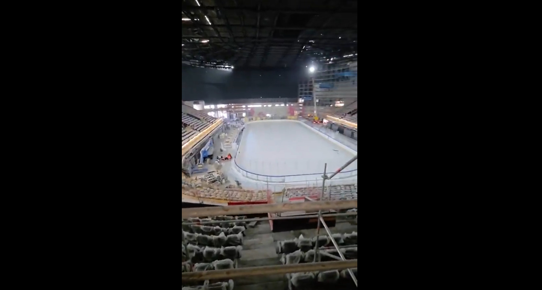 VIDEO: The arena in Milan… it’s tough