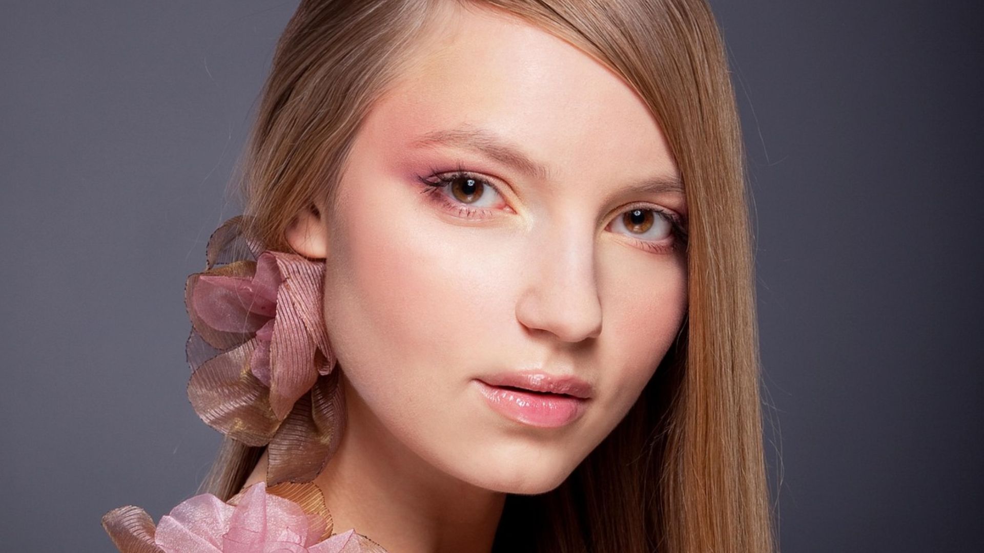 2. Merit Signature Lip In Baby