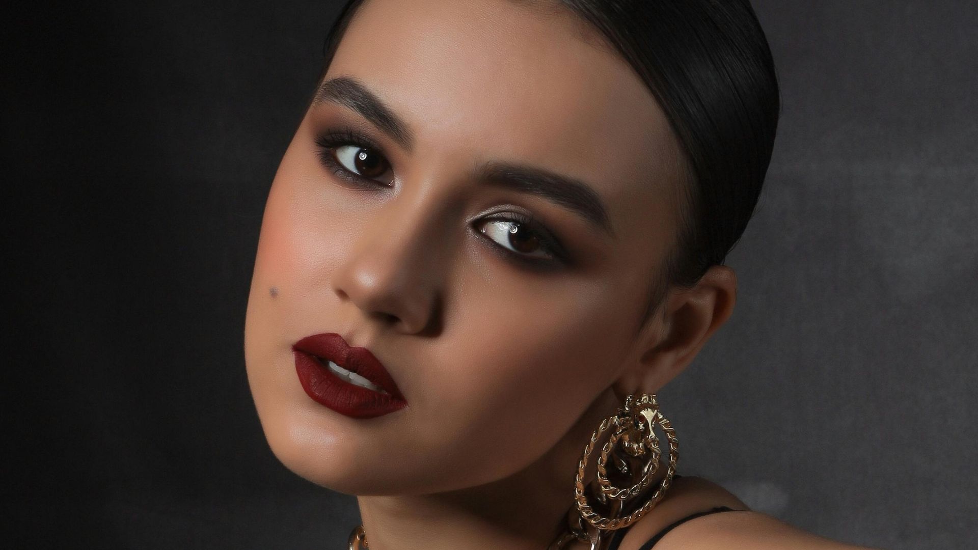 10. Yolaine Paris Mousse De Rouge In Deep Berry Shade