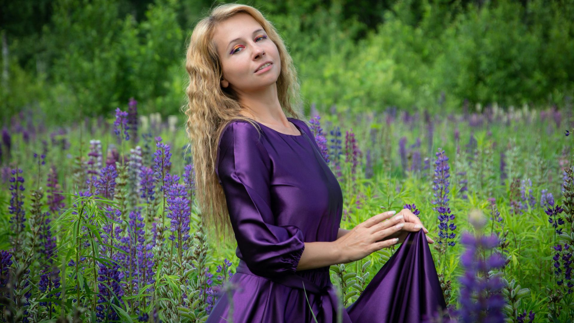 10 belles tenues que les femmes peuvent porter pour leurs photos de fiançailles et 10 pour les hommes