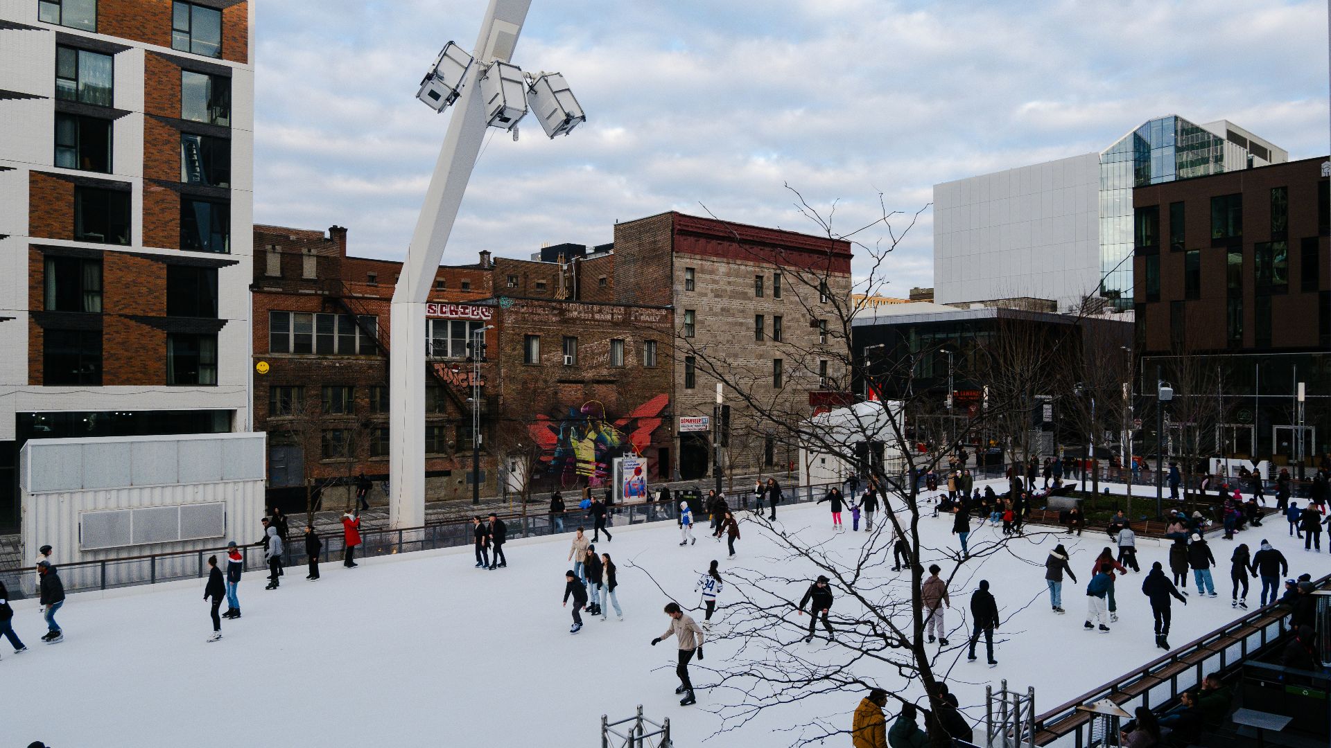12. Patinoire