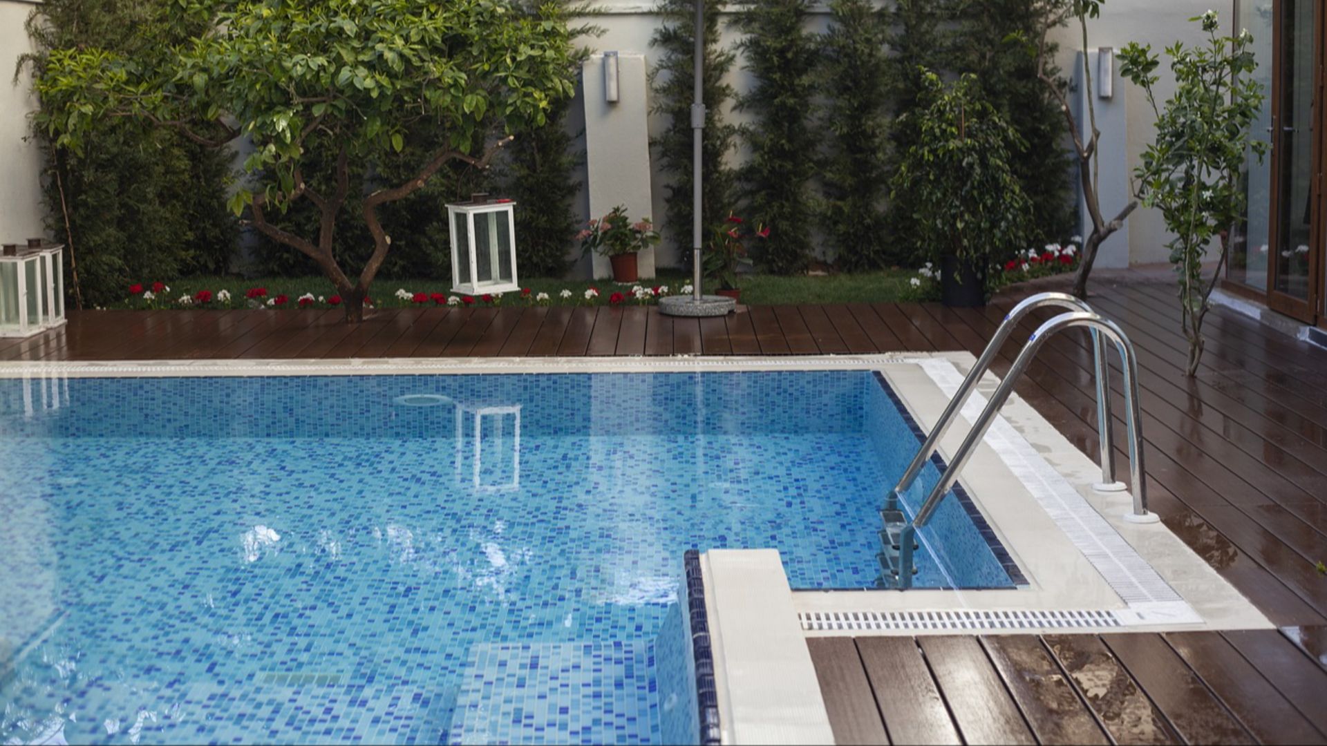 17. Piscines publiques
