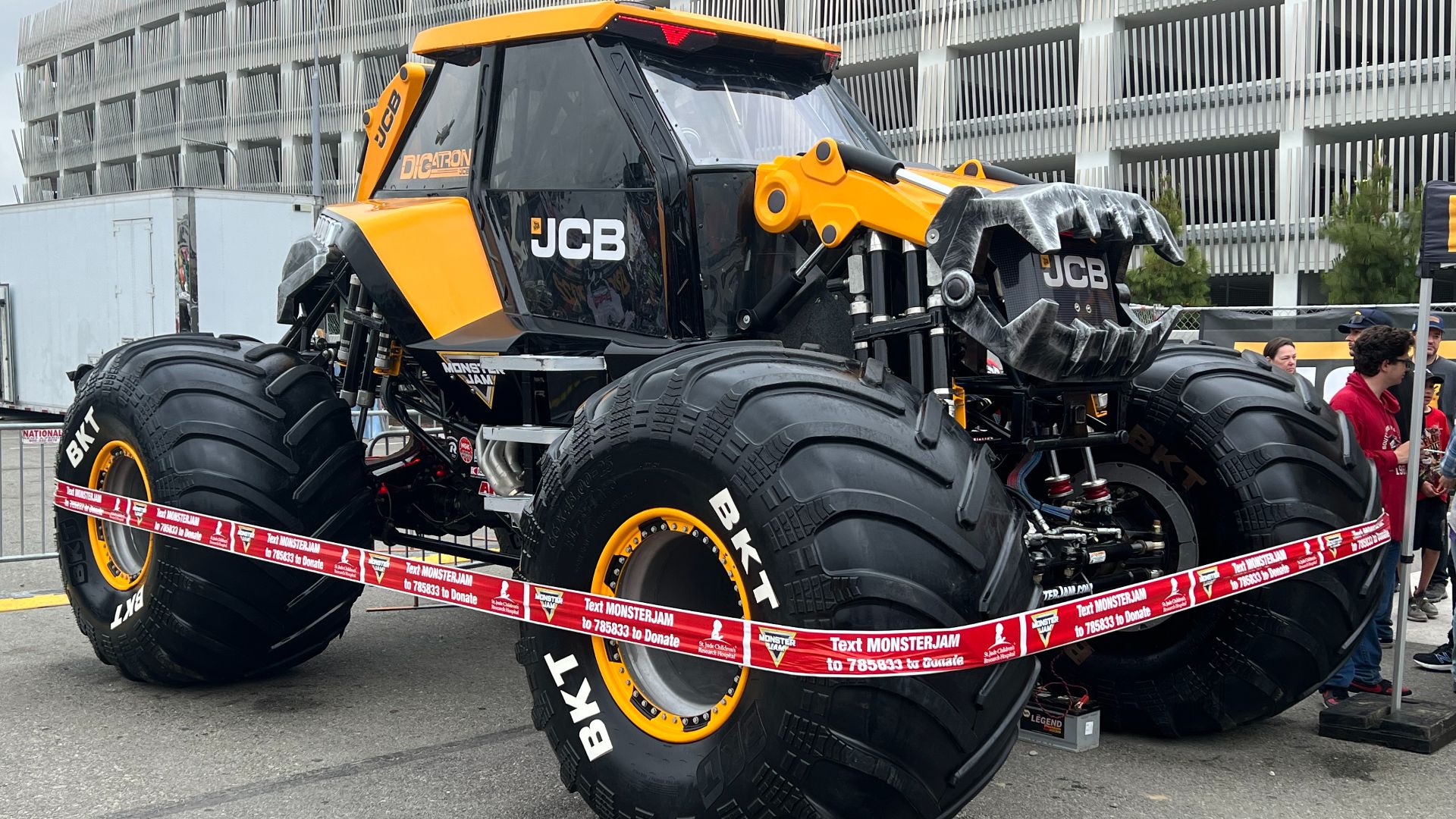 12. JCB DIGatron