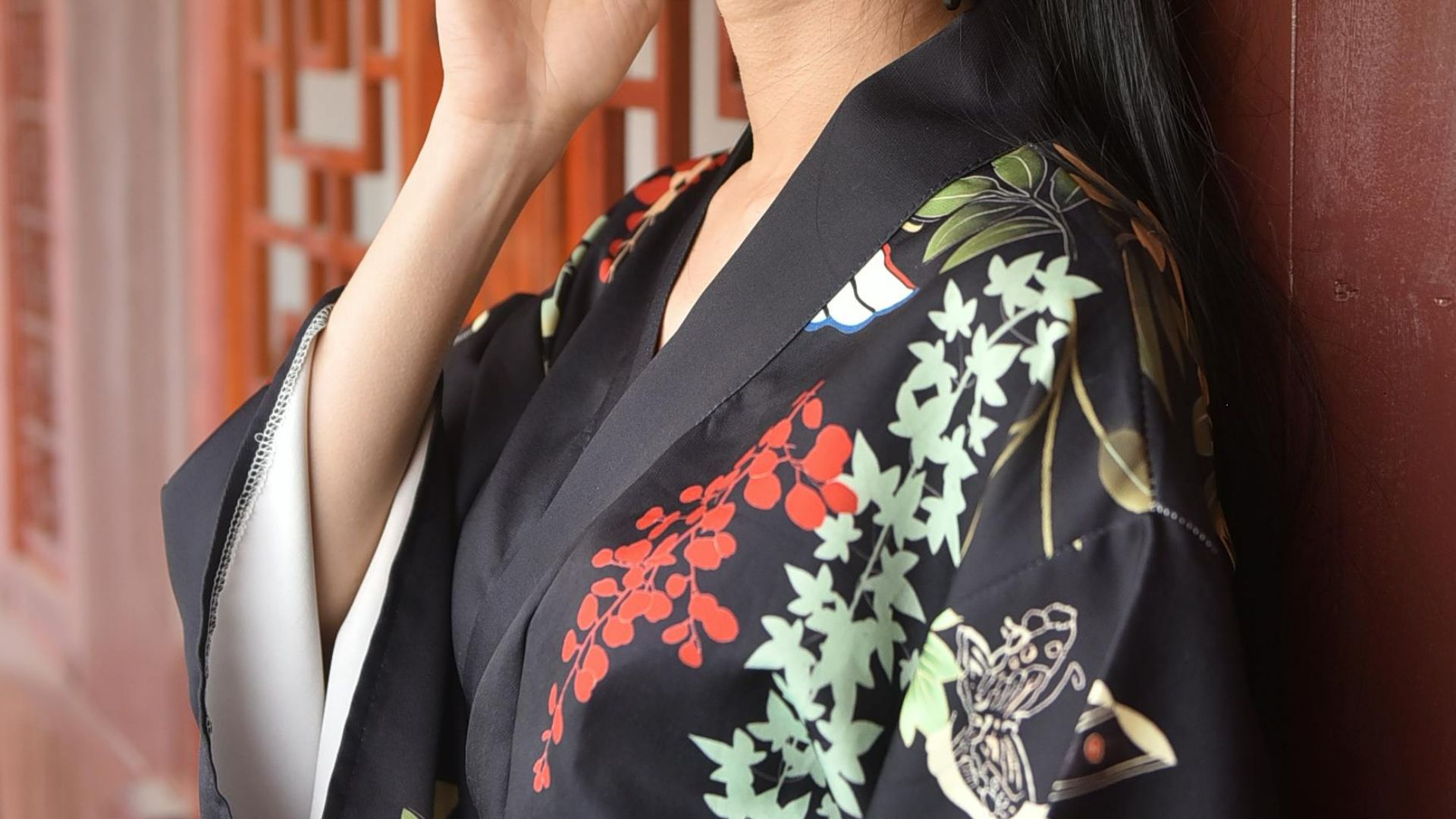 4. Veste kimono en soie sur un jean