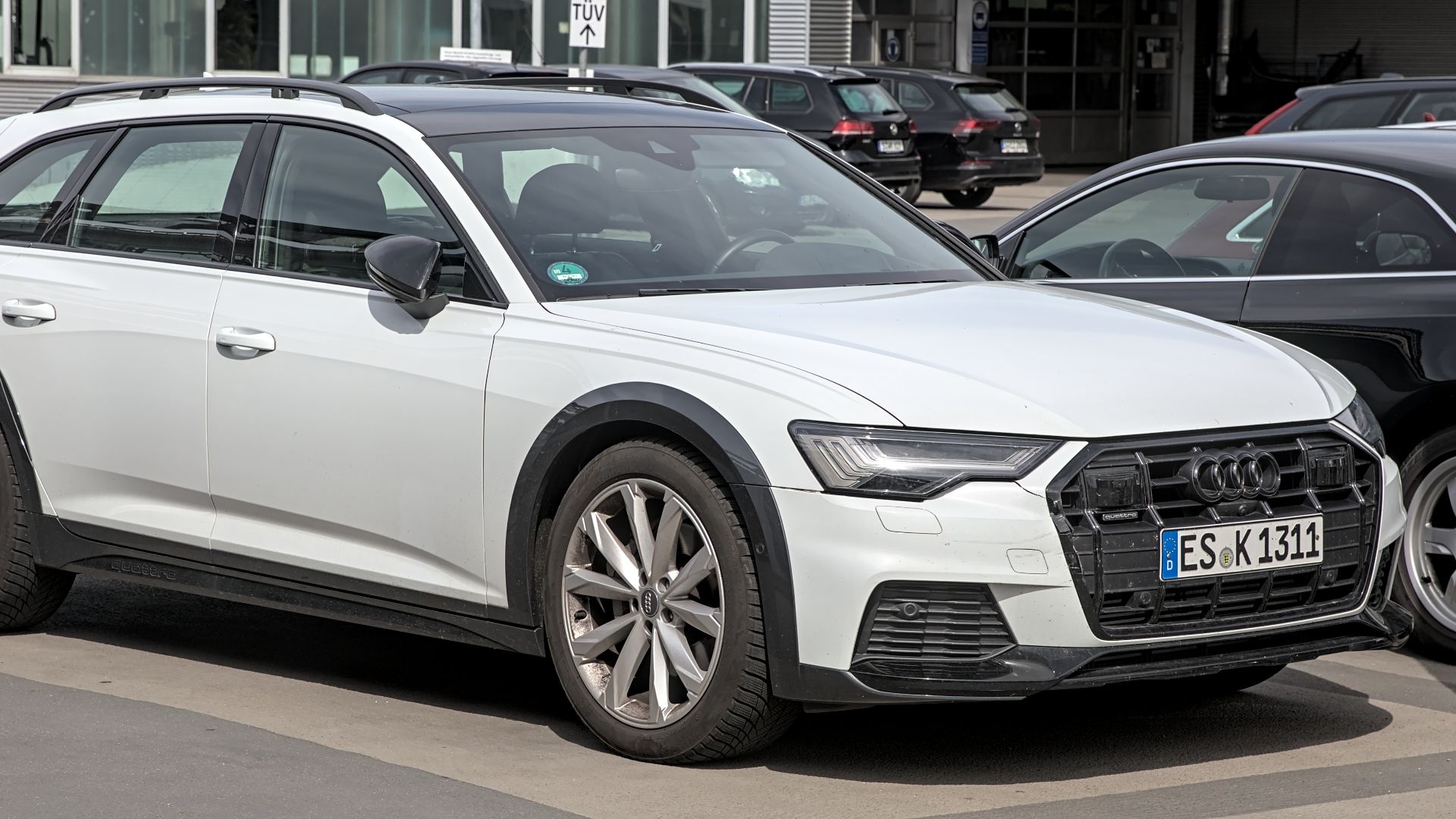 8. L'Audi qui a survécu à un choc avec un train