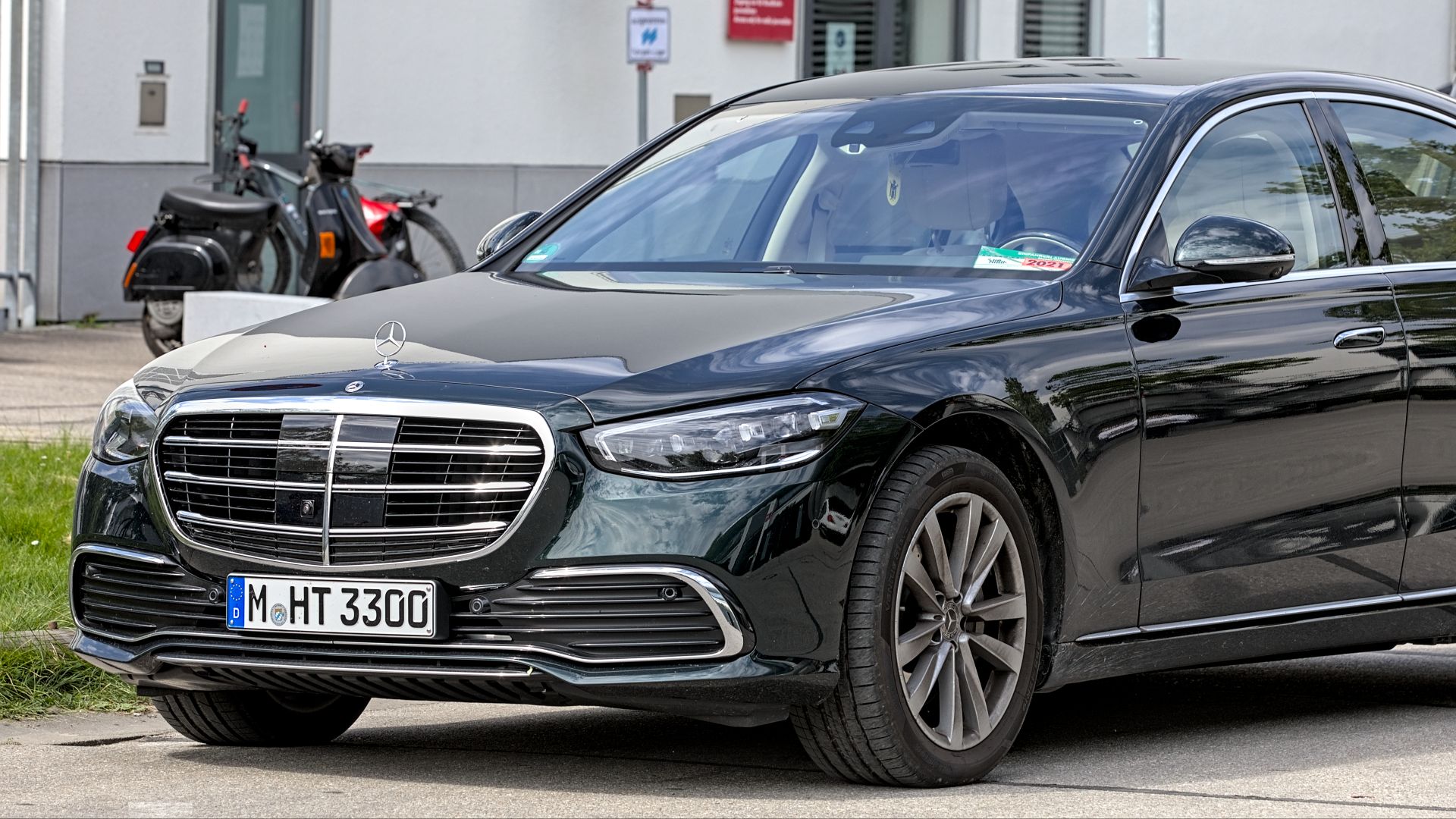 10. La Mercedes-Benz Classe S percutée par un bateau de croisière
