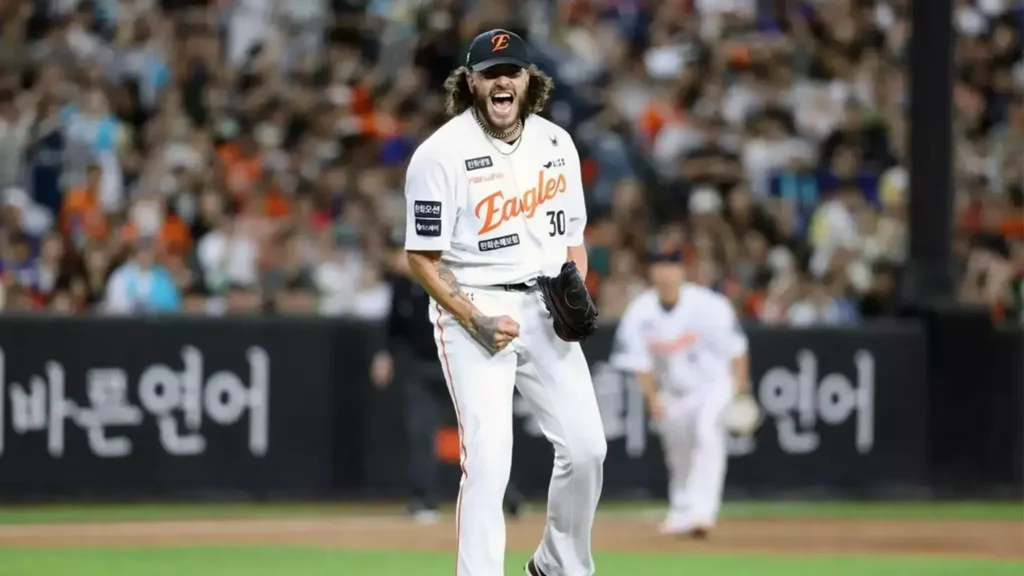 MLB in brief: Cody Ponce and Star Wars | Alex Bregman and the Phillies?