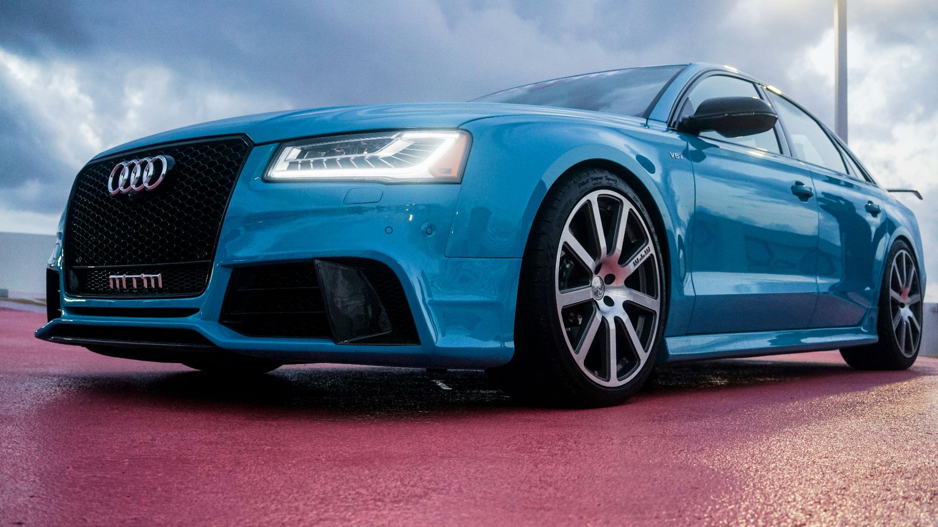 5. Audi A8