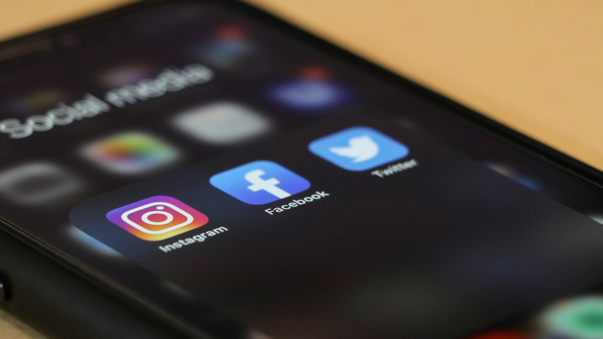 17. Éviter les réseaux sociaux