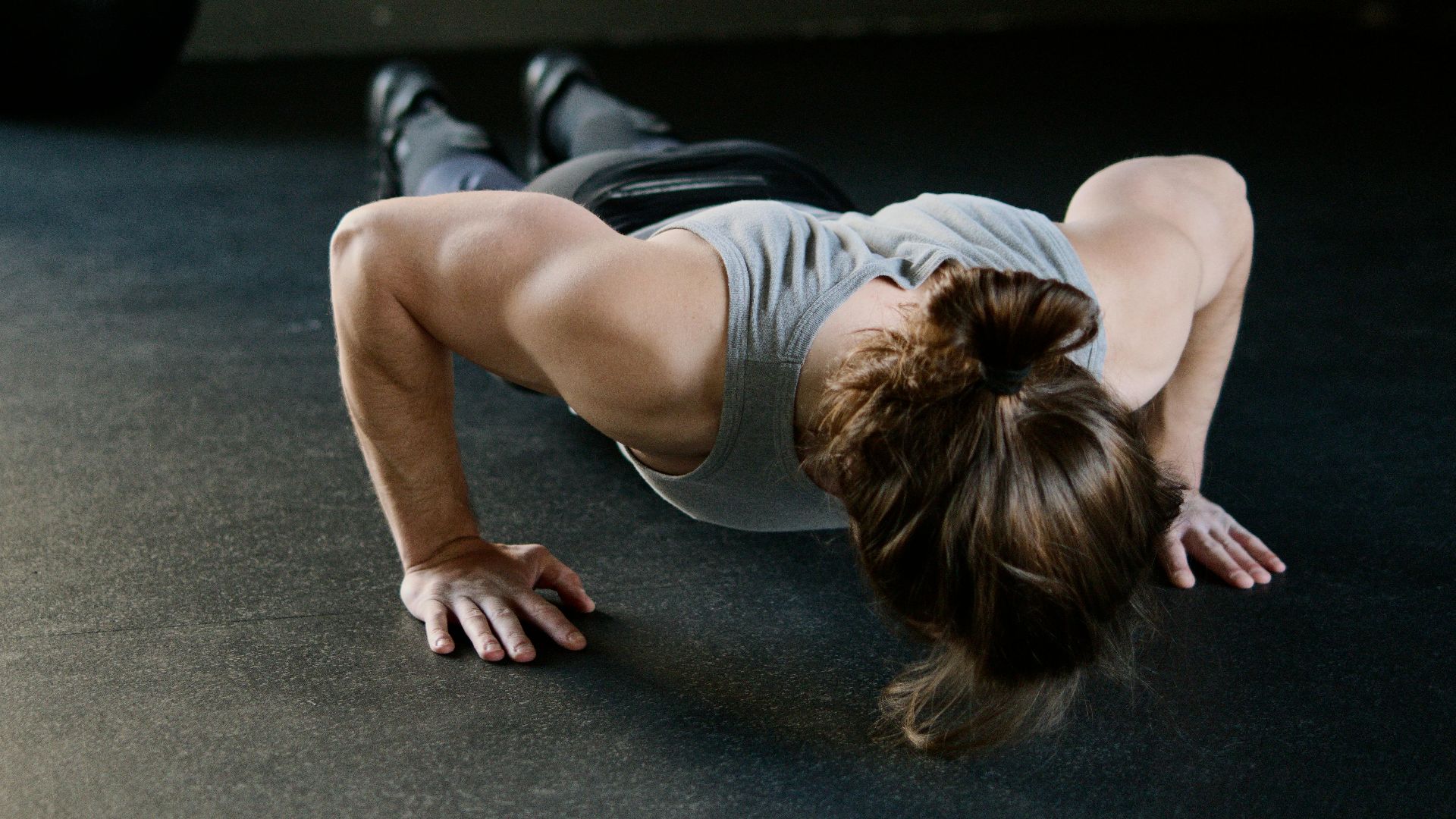 16. Pompes scapulaires