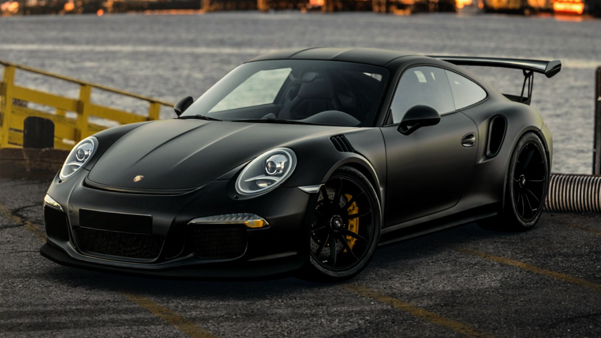 10. Porsche 911