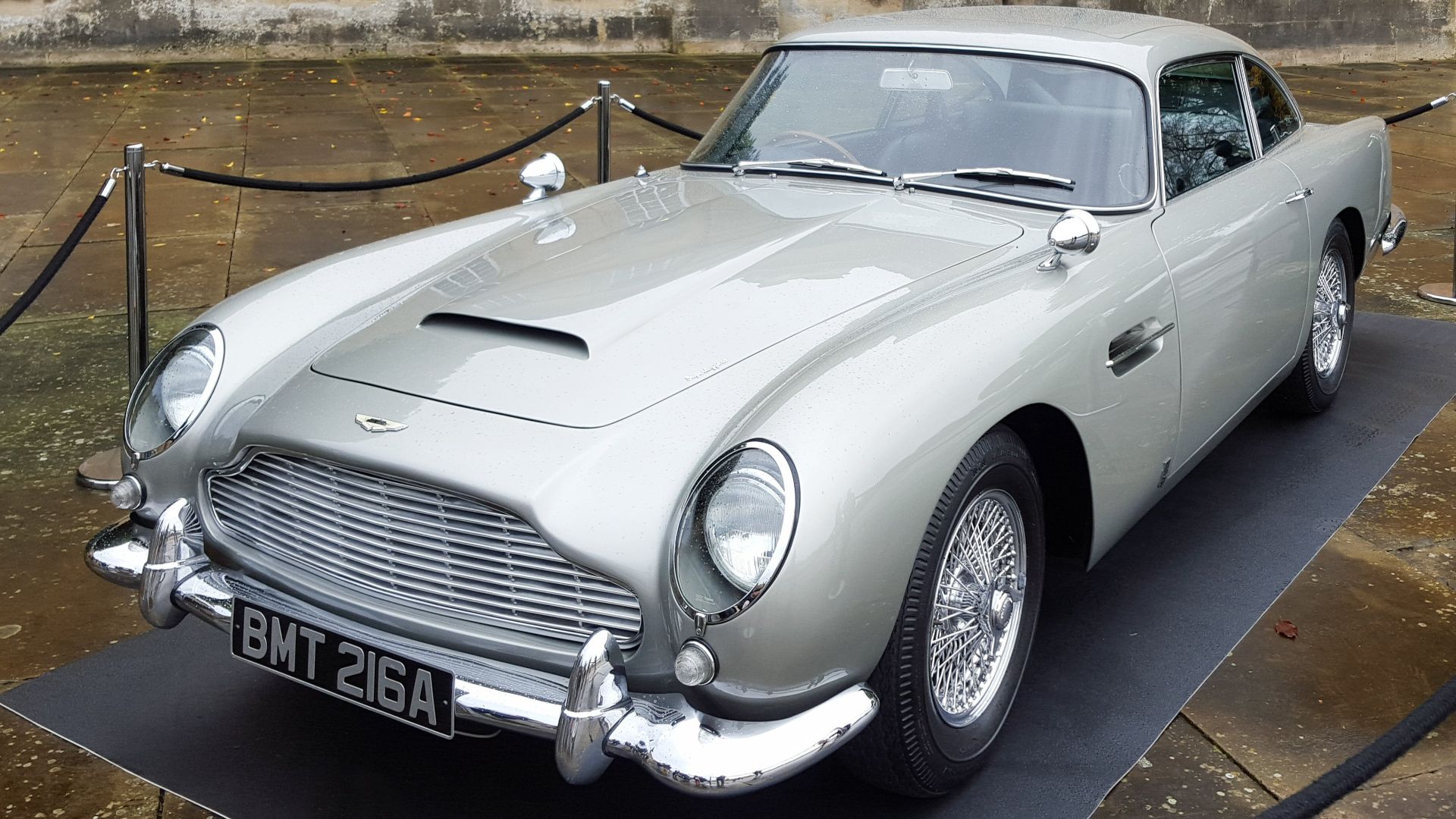 Les 20 meilleures voitures présentées dans les films de James Bond