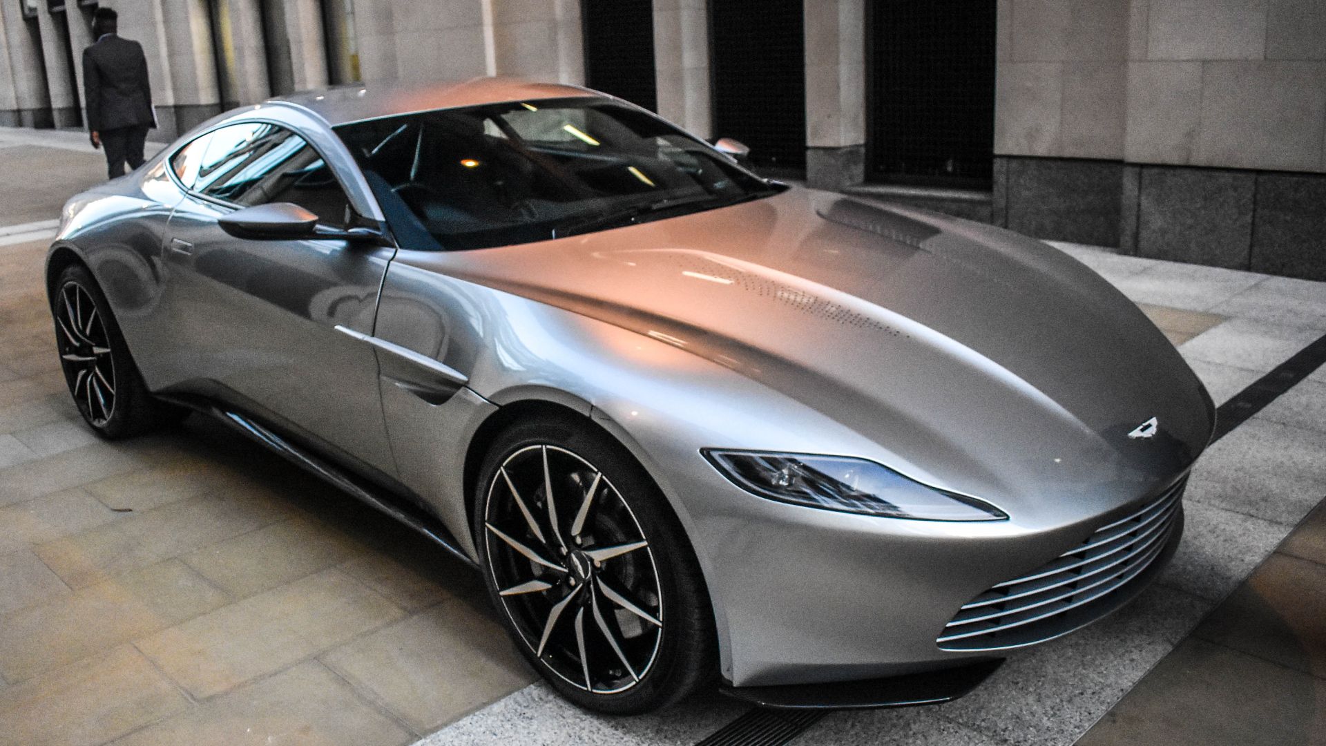 5. Aston Martin DB10