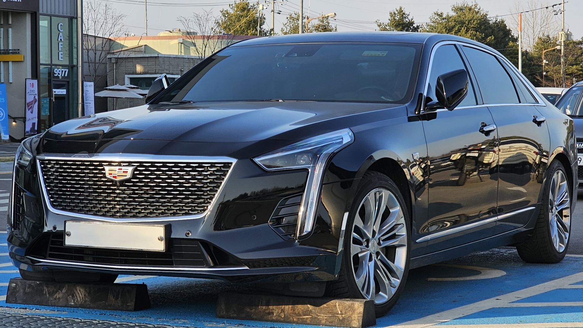 4. Cadillac CT6 (avec pack Platinum)