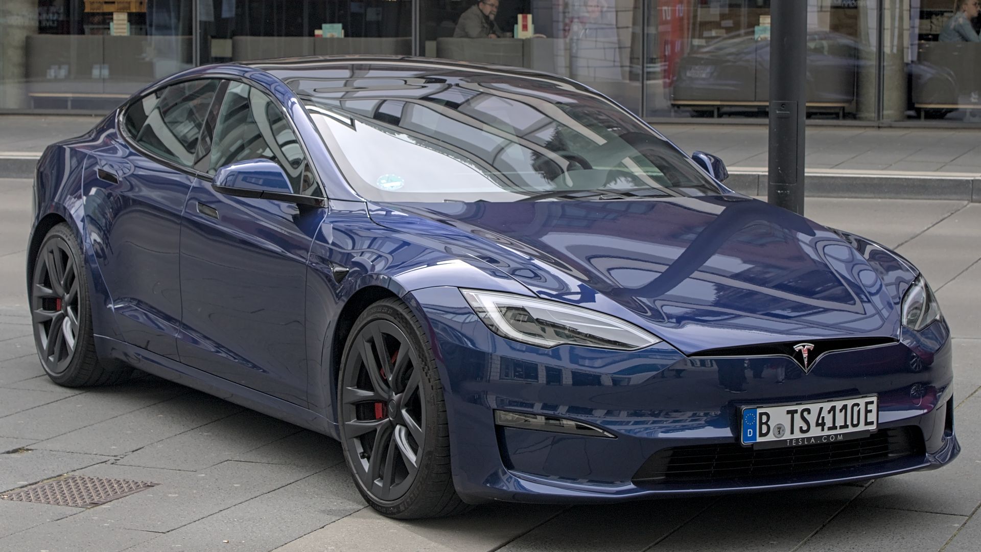 7. Tesla Model S (2021 et plus récentes)