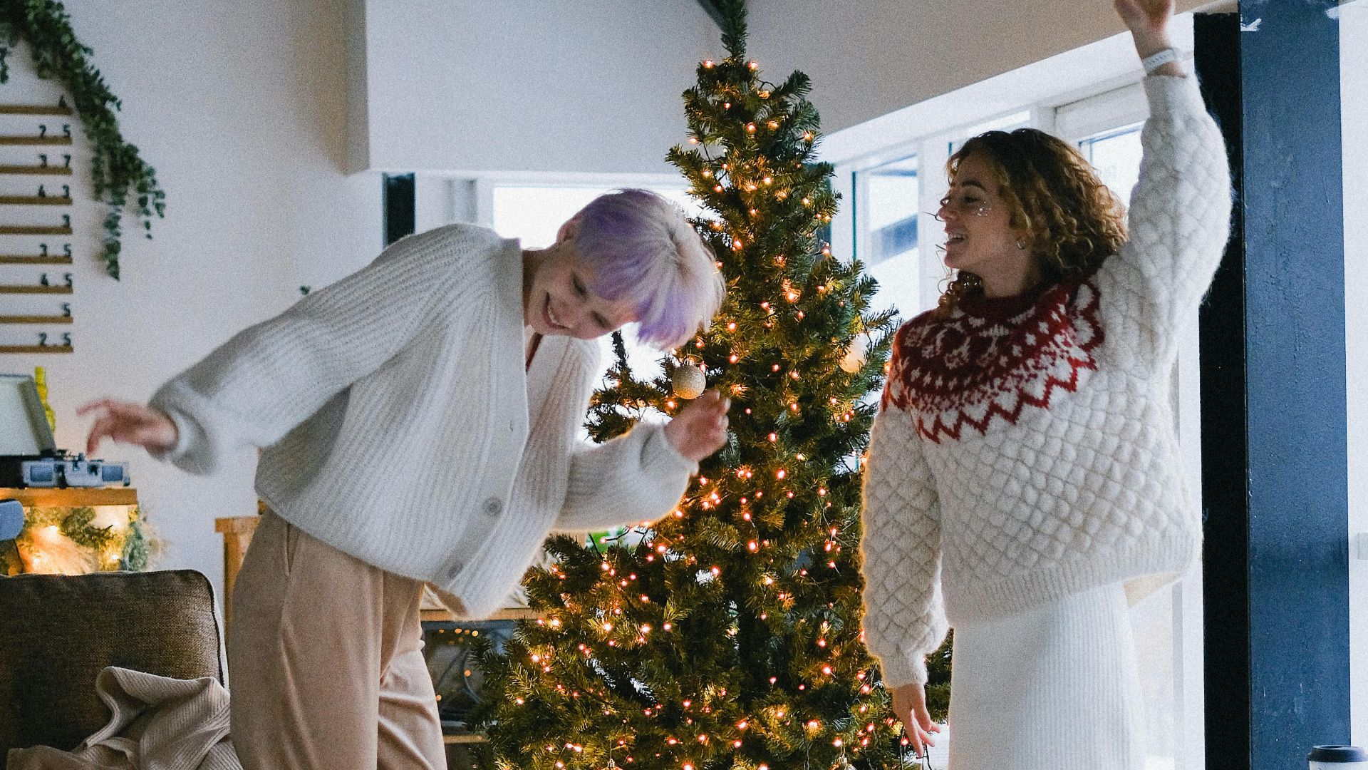 5. Christmas Dance Freeze