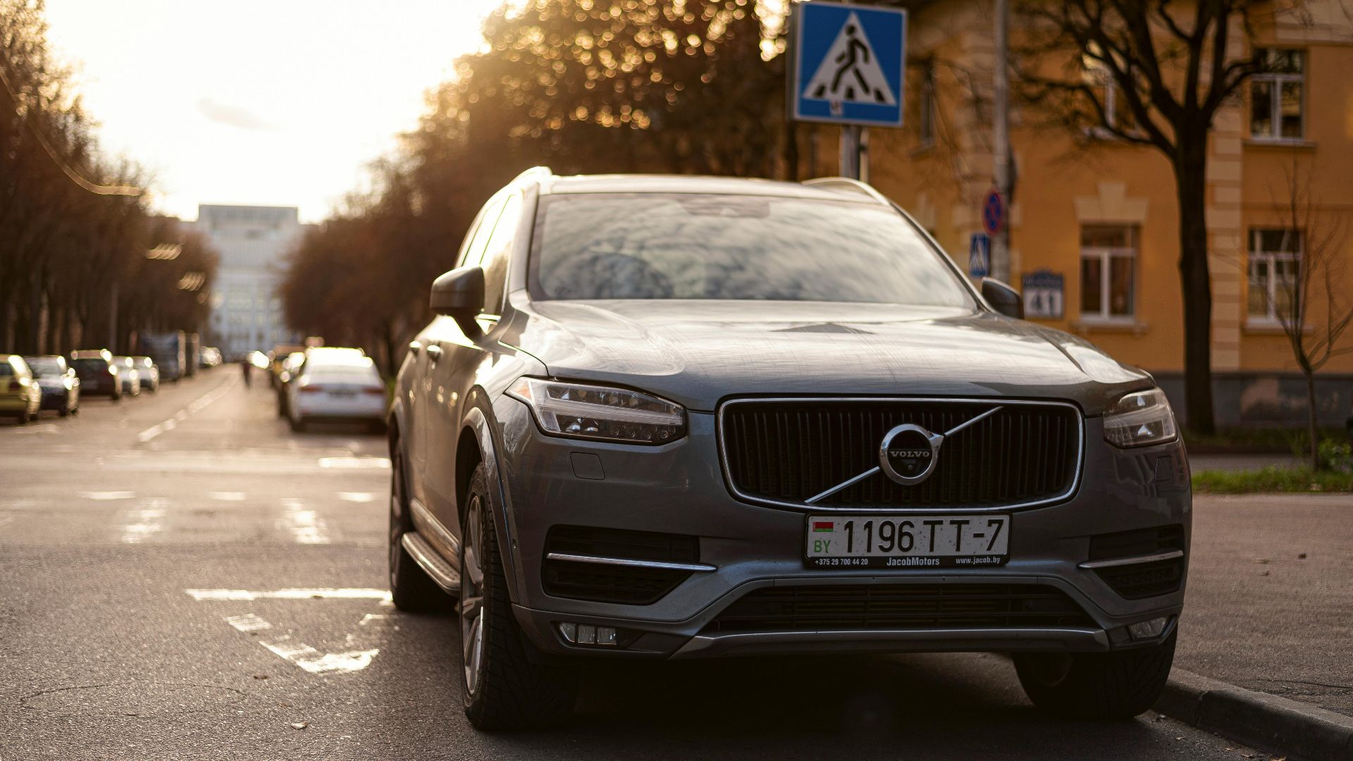 6. Volvo XC90