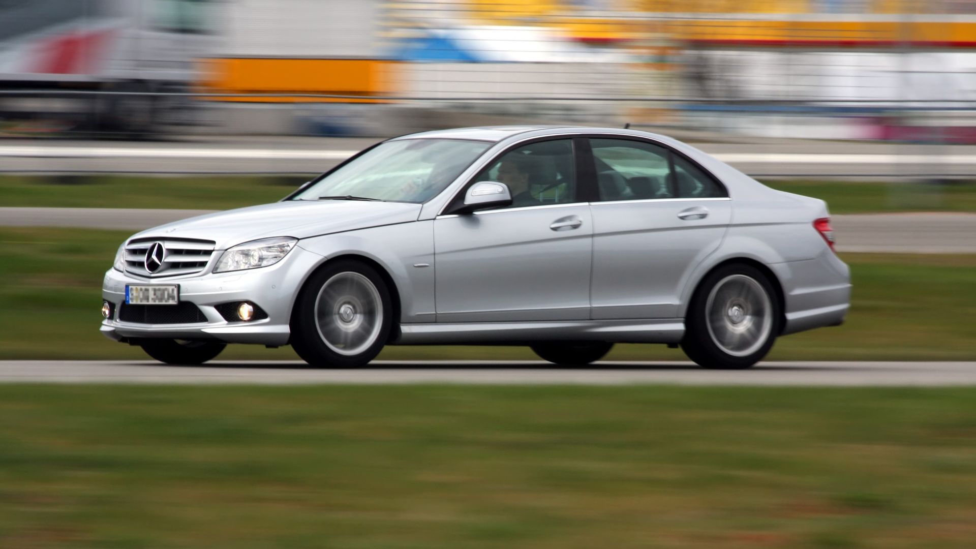 15. Mercedes-Benz Classe E Berline