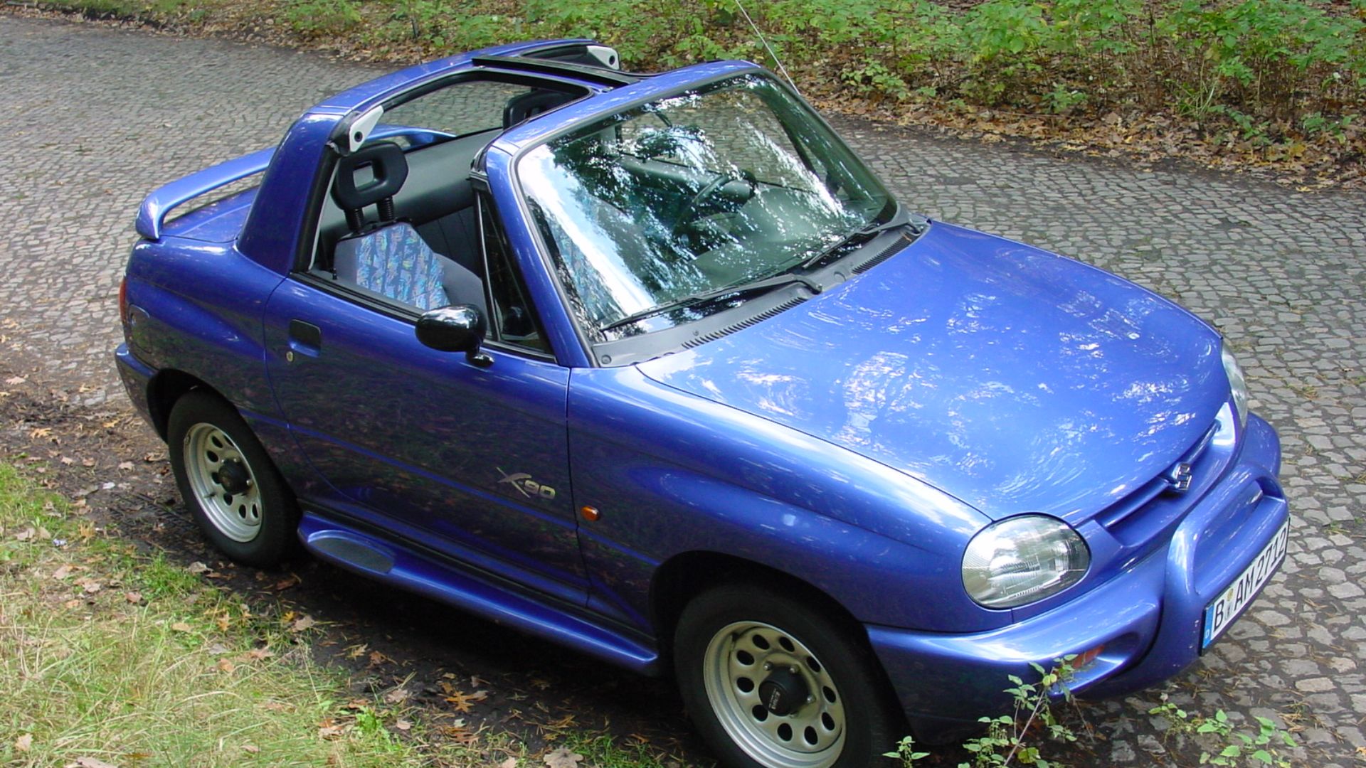 17. Suzuki X-90