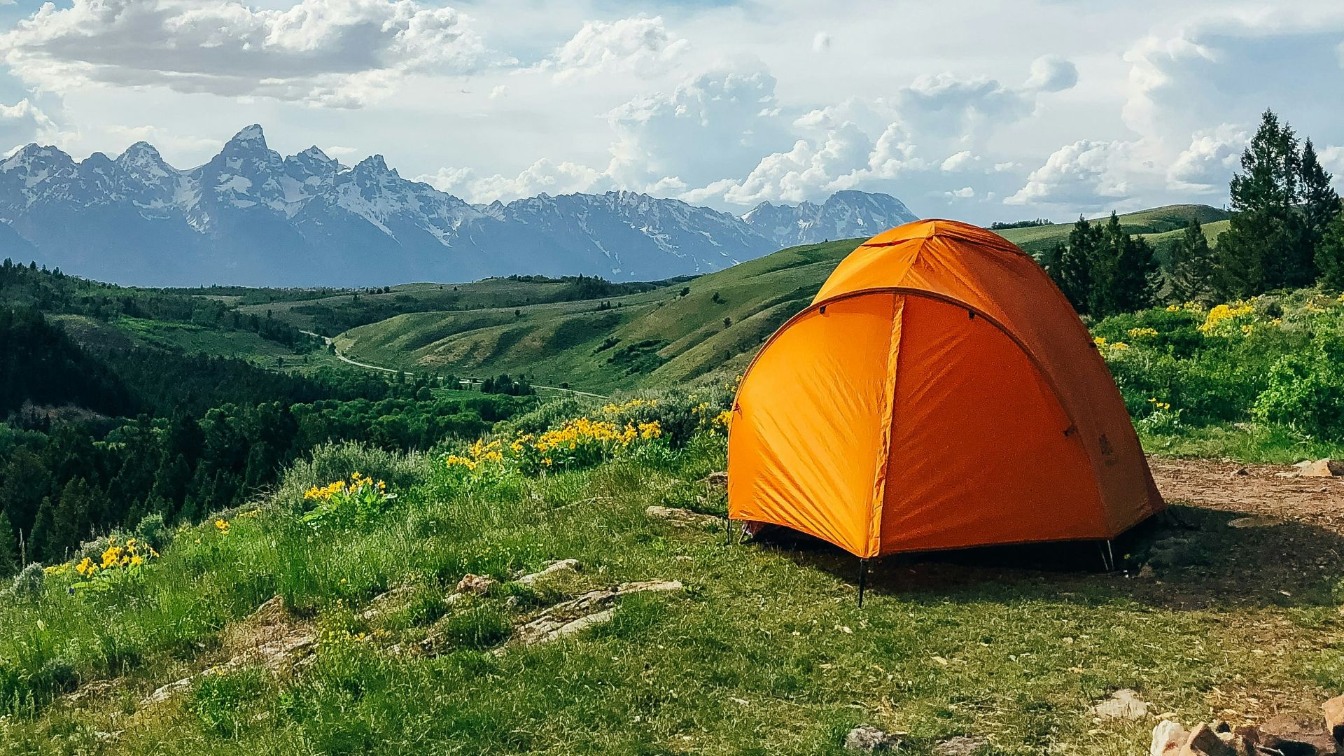 5. Tentes de camping et sacs de couchage