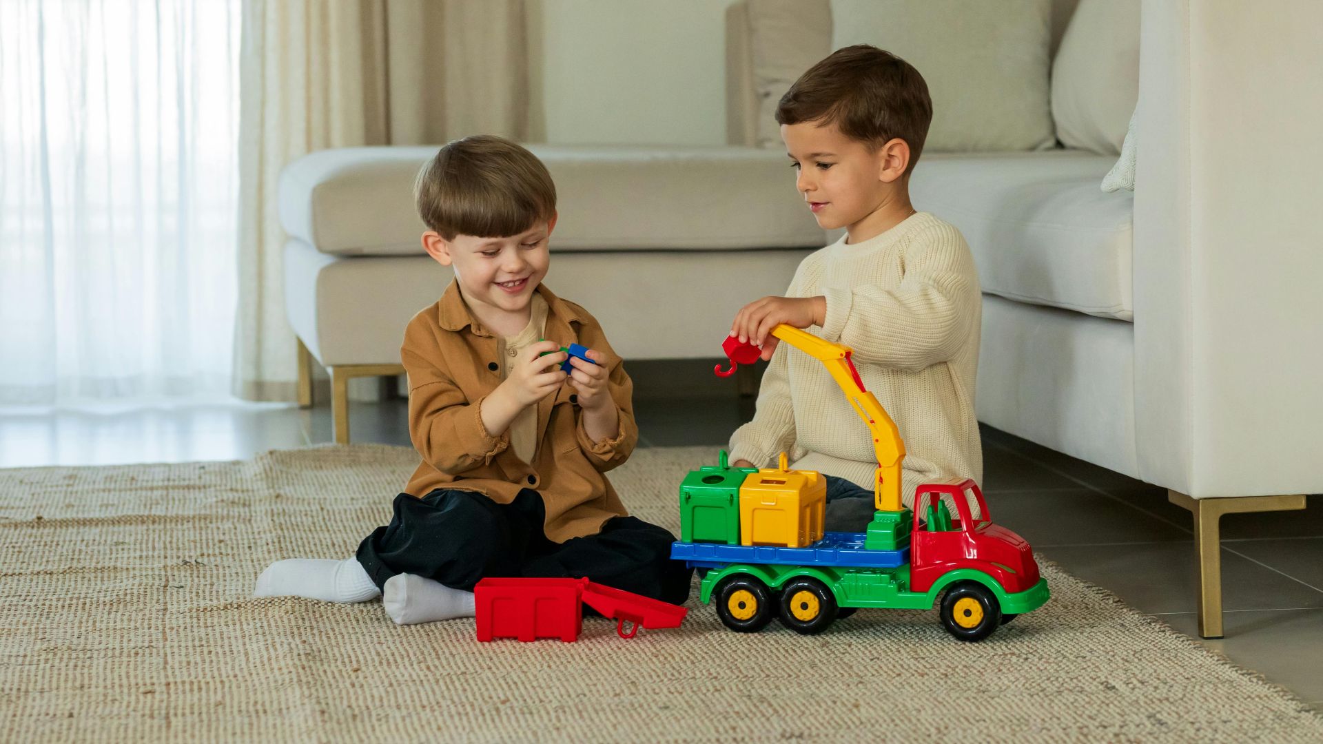 3. Melissa &amp; Doug Animal Rescue Truck