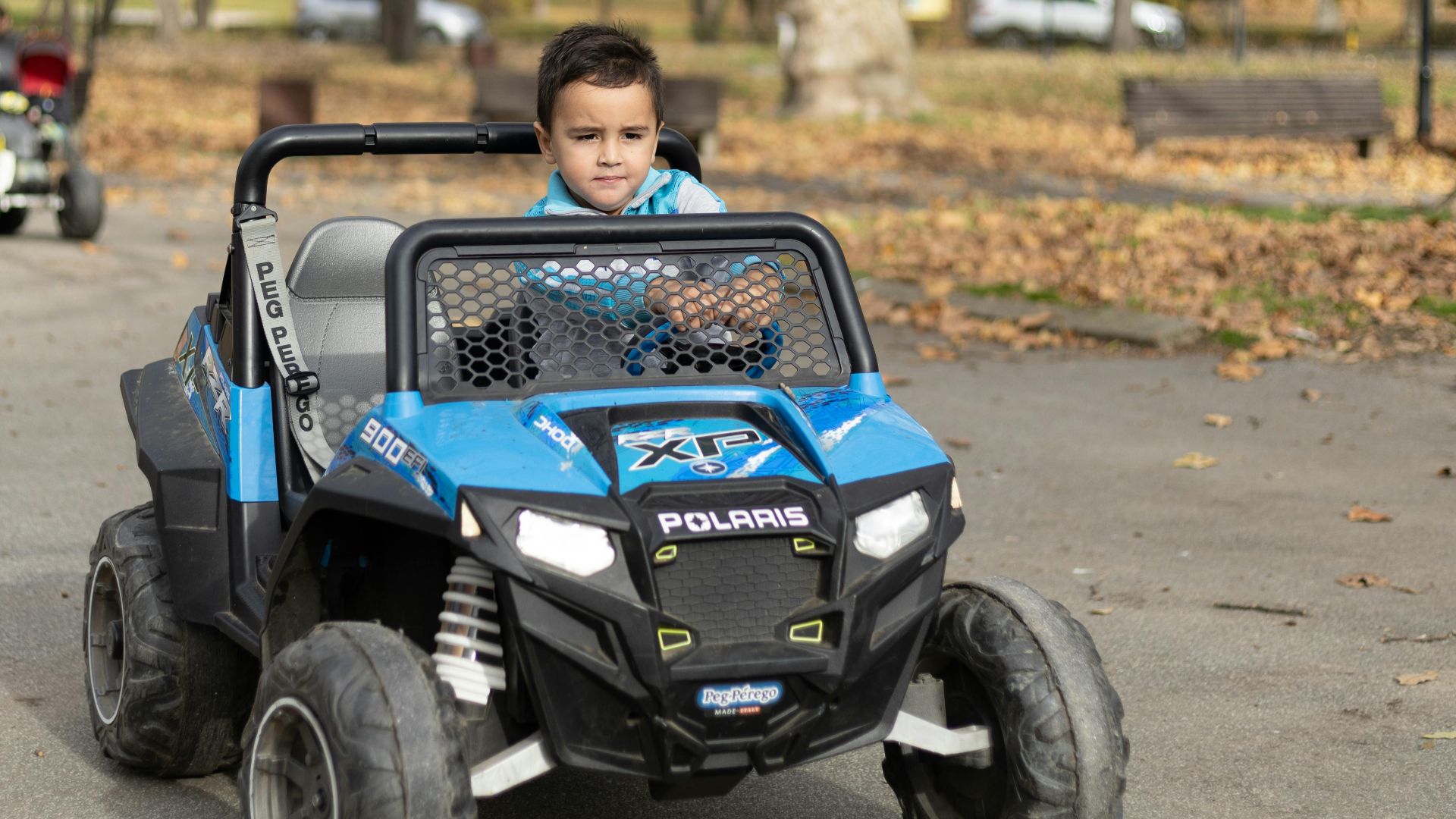 7. Peg Perego Polaris Slingshot RC