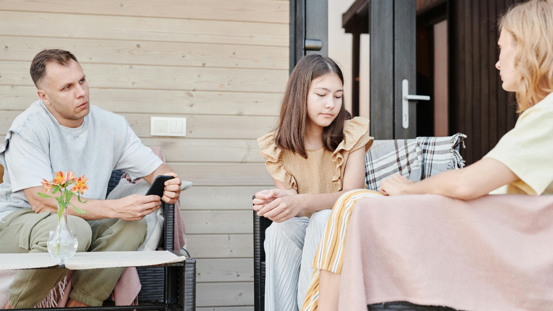 10. Dialogue sur les obligations familiales