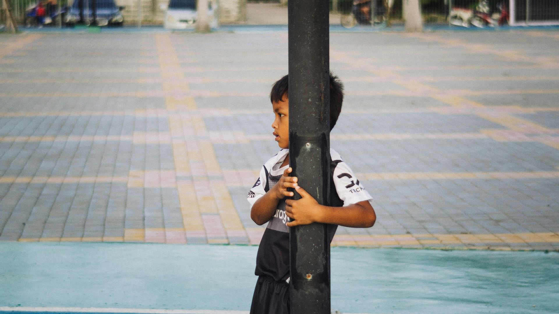 7. Enfant ayant des difficultés dans ses relations avec ses pairs