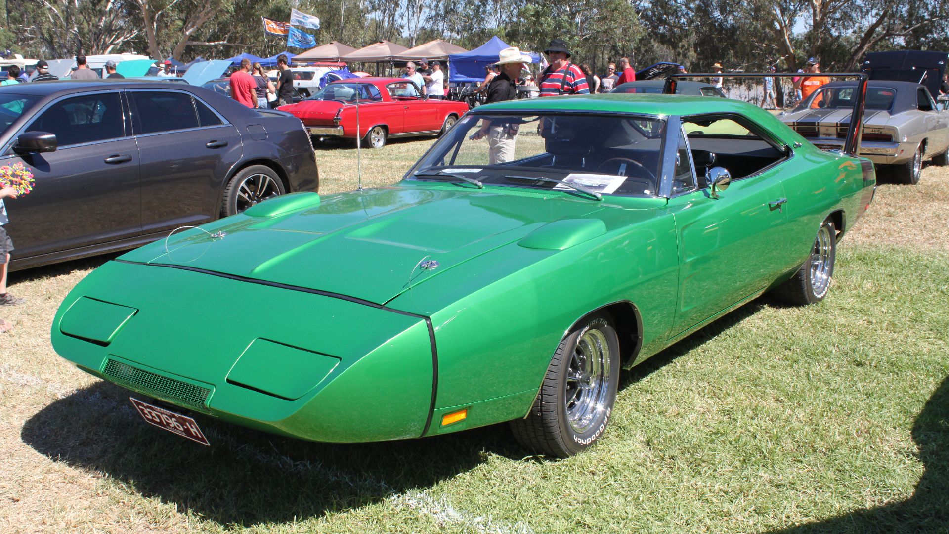 7. Dodge Charger Daytona 1969 : 900 000 dollars