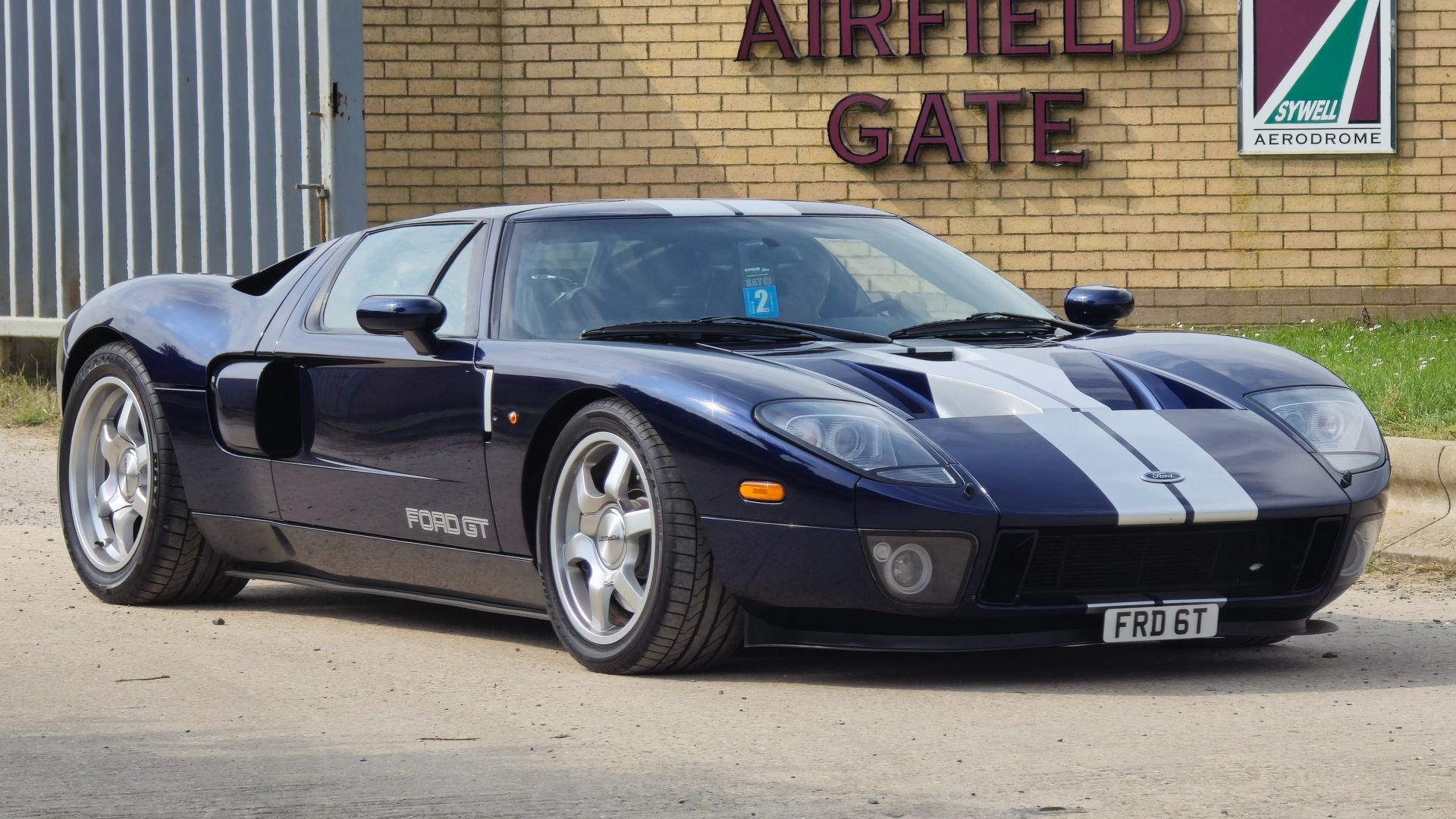 10. Ford GT 2005 : 400 000 dollars