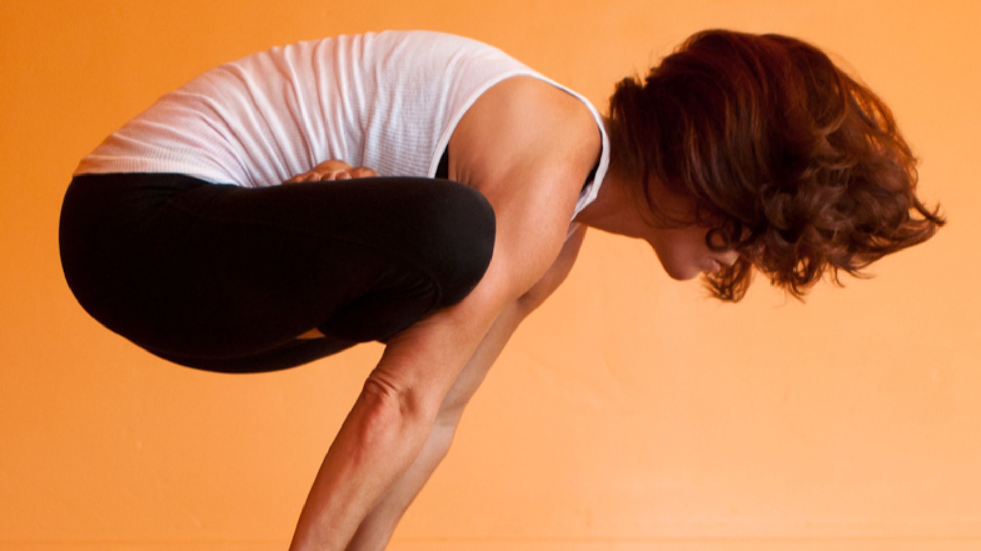 17. Posture du coq vers le haut