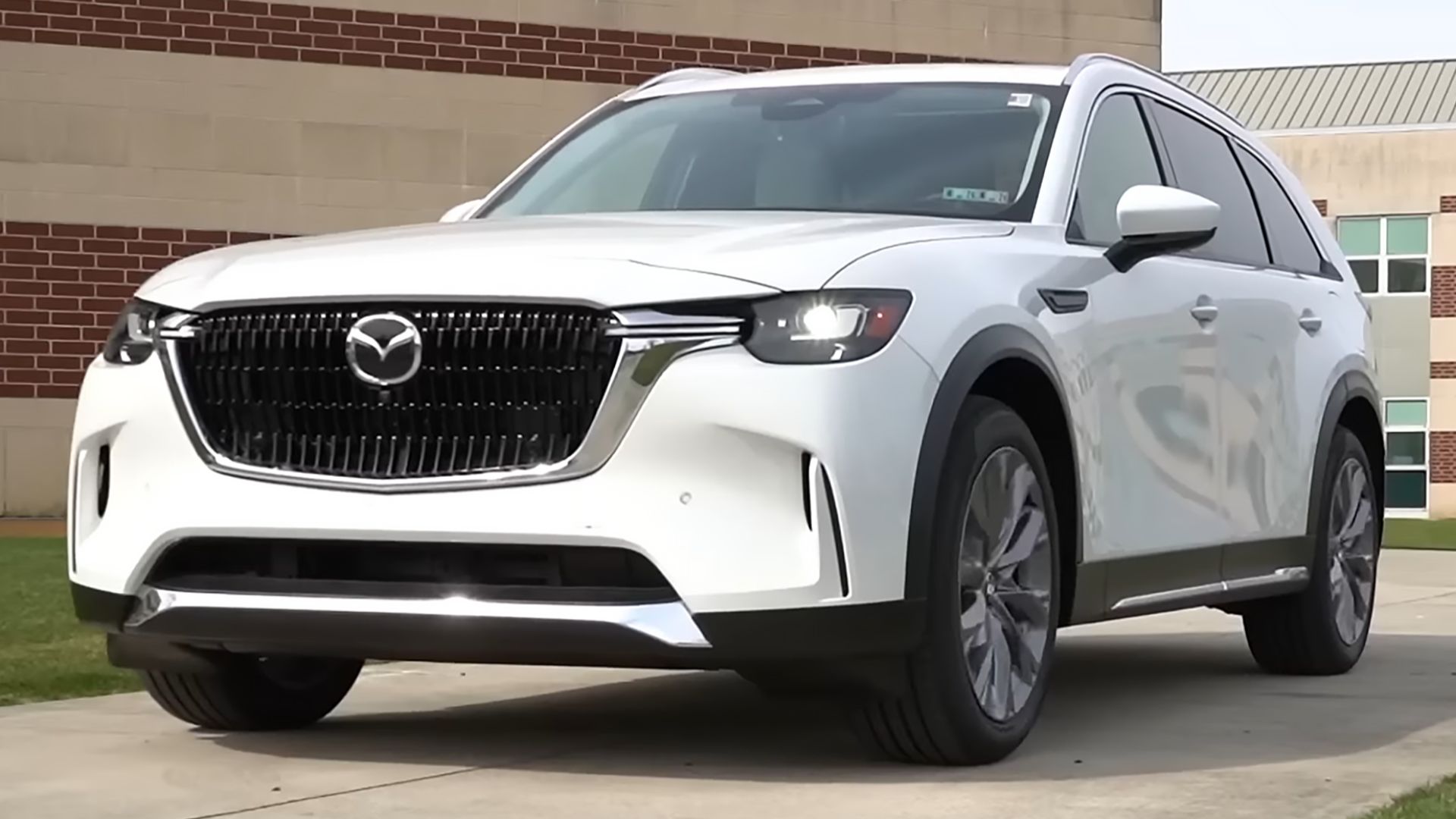 14. Mazda CX-90