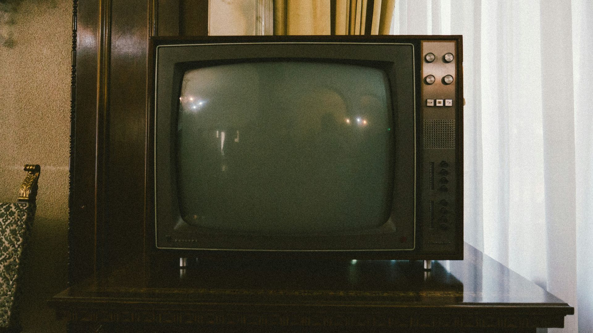 3. Panique télévisée