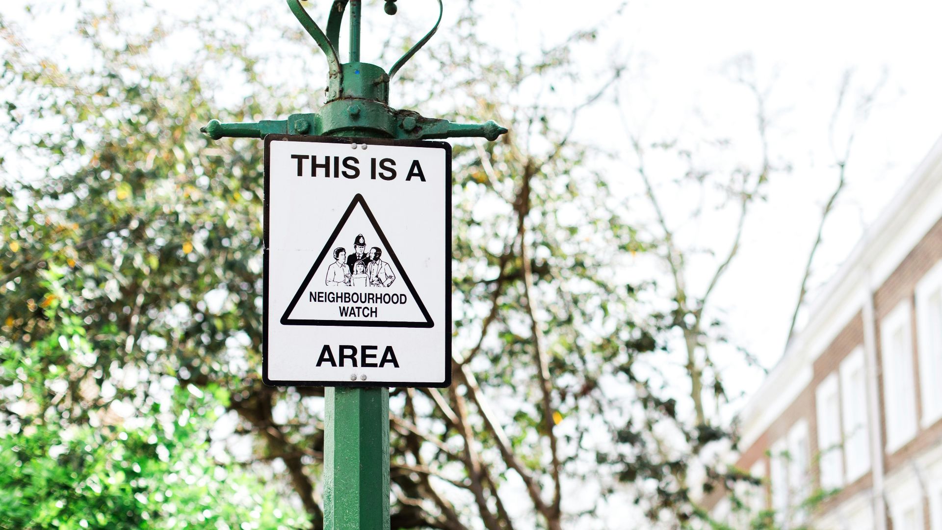 9. Le danger des étrangers