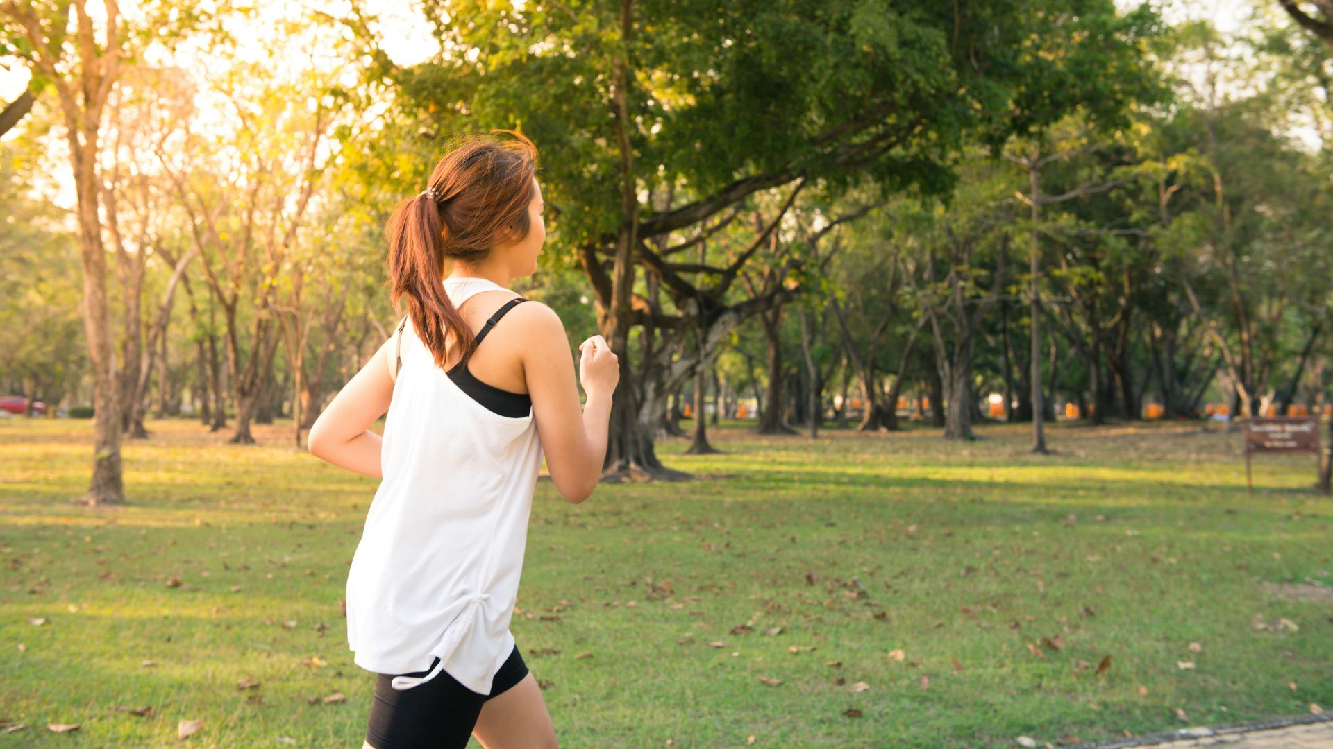 10. Courir ou faire du jogging sur une distance totale de 100 miles par an