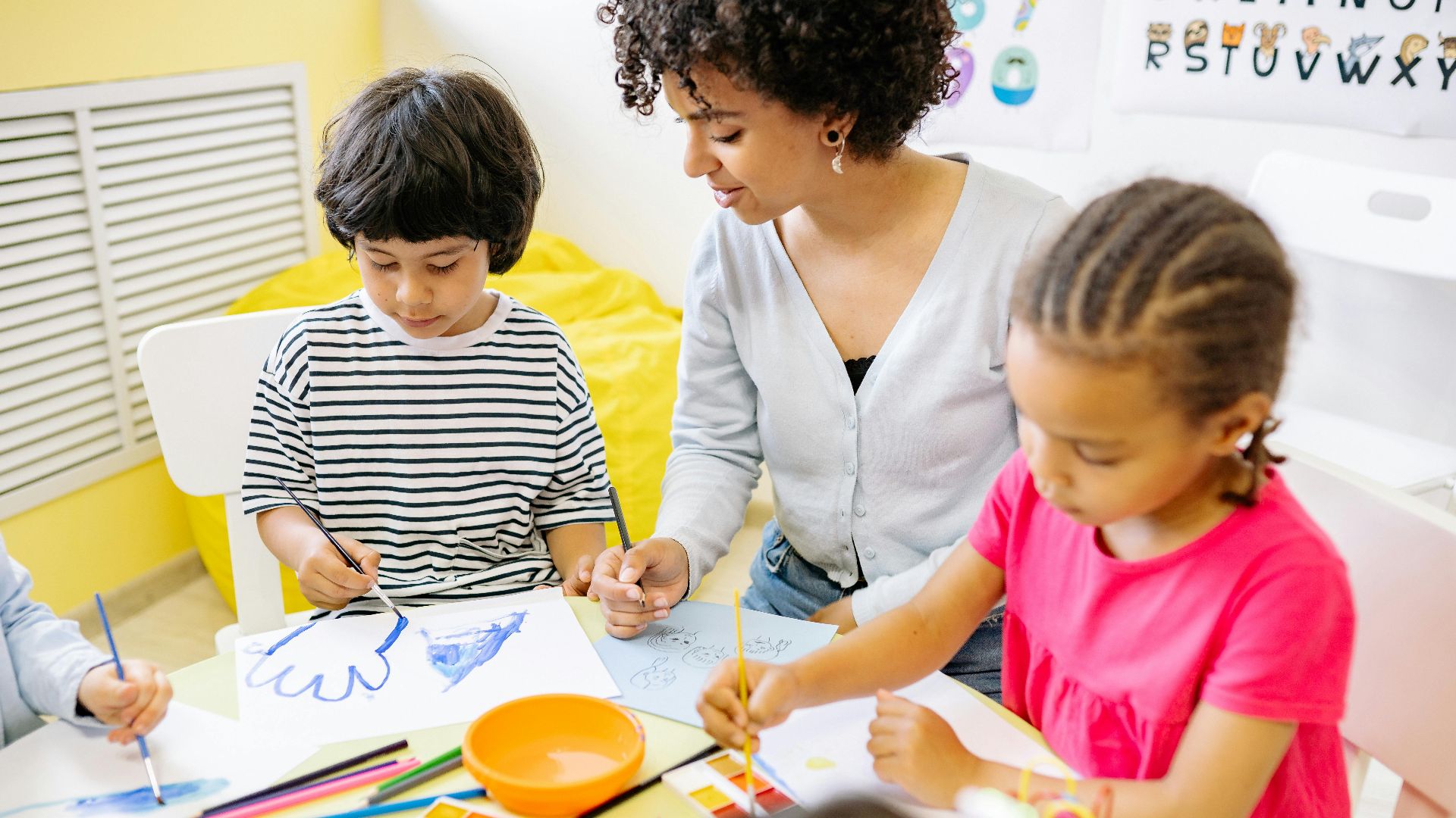 13. Partagez vos compétences dans les centres communautaires