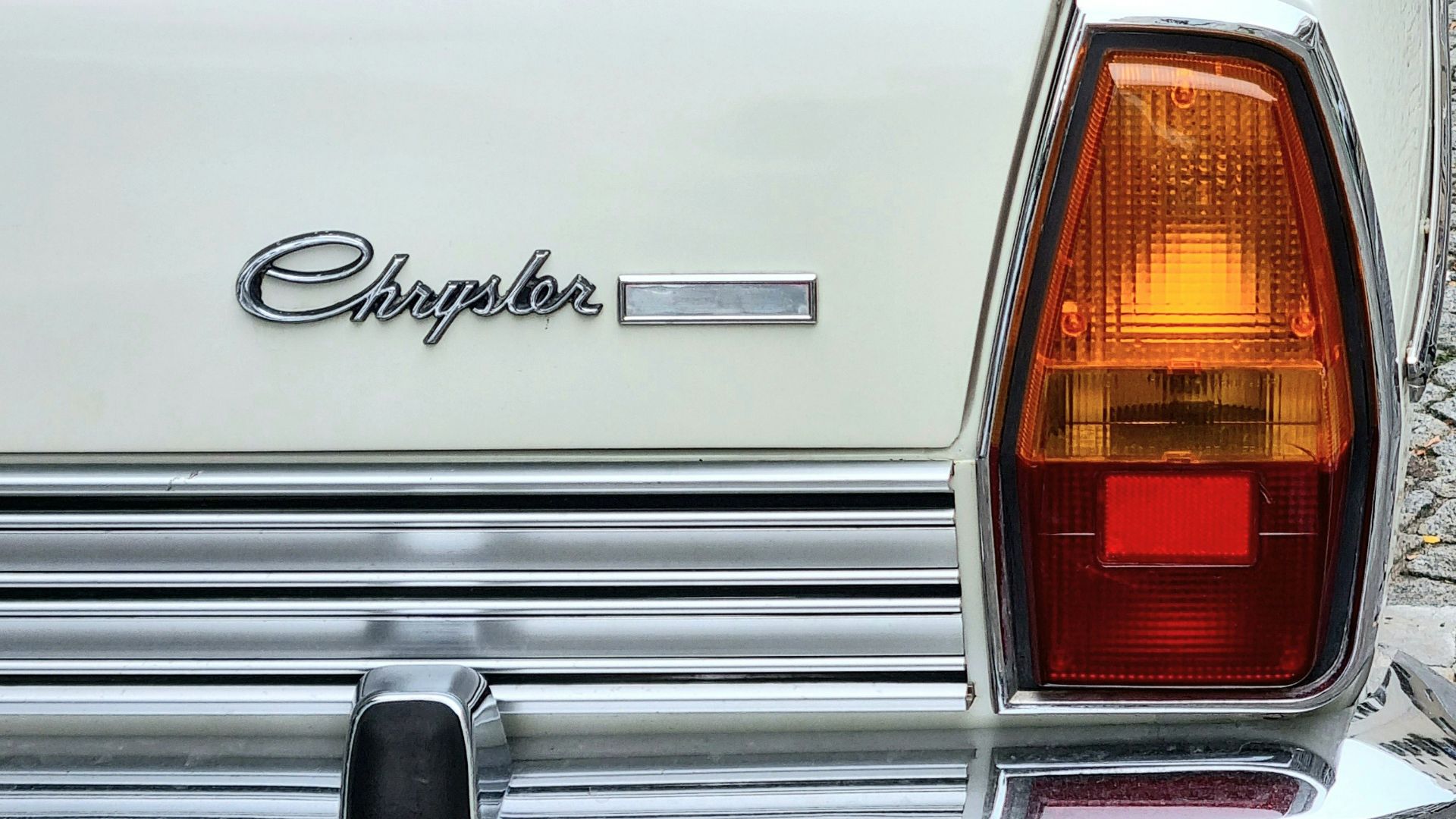 8. Minivan Chrysler 1983