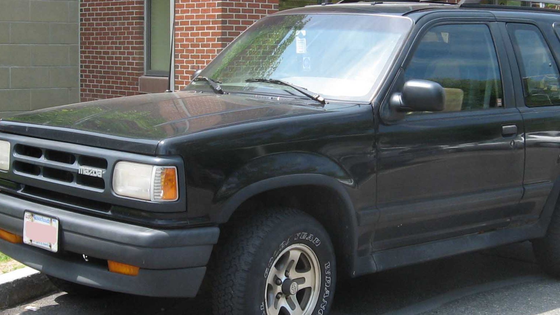 11. Ford Explorer 1991